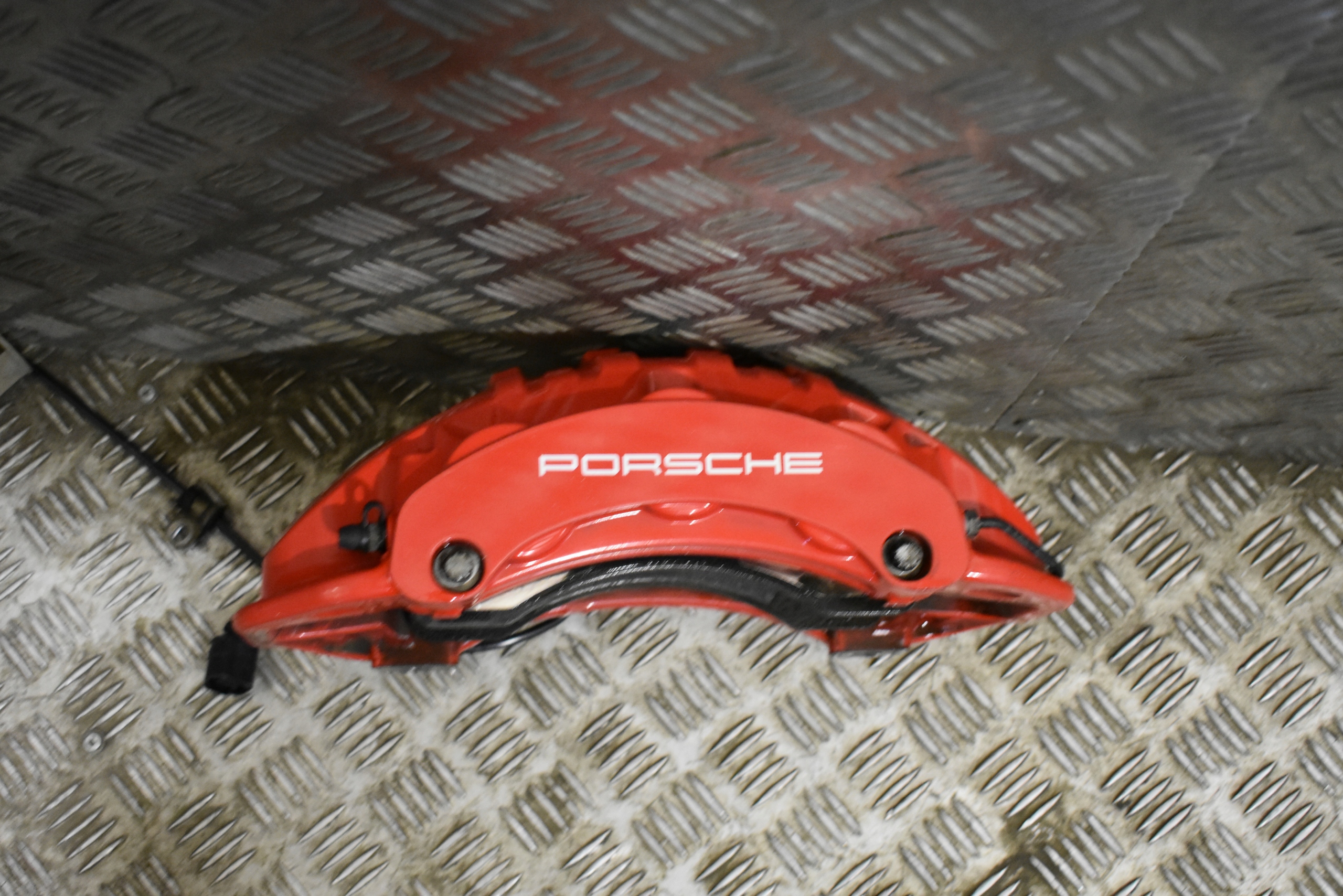 IDEALNY caliper brake front right PORSCHE TAYCAN 1