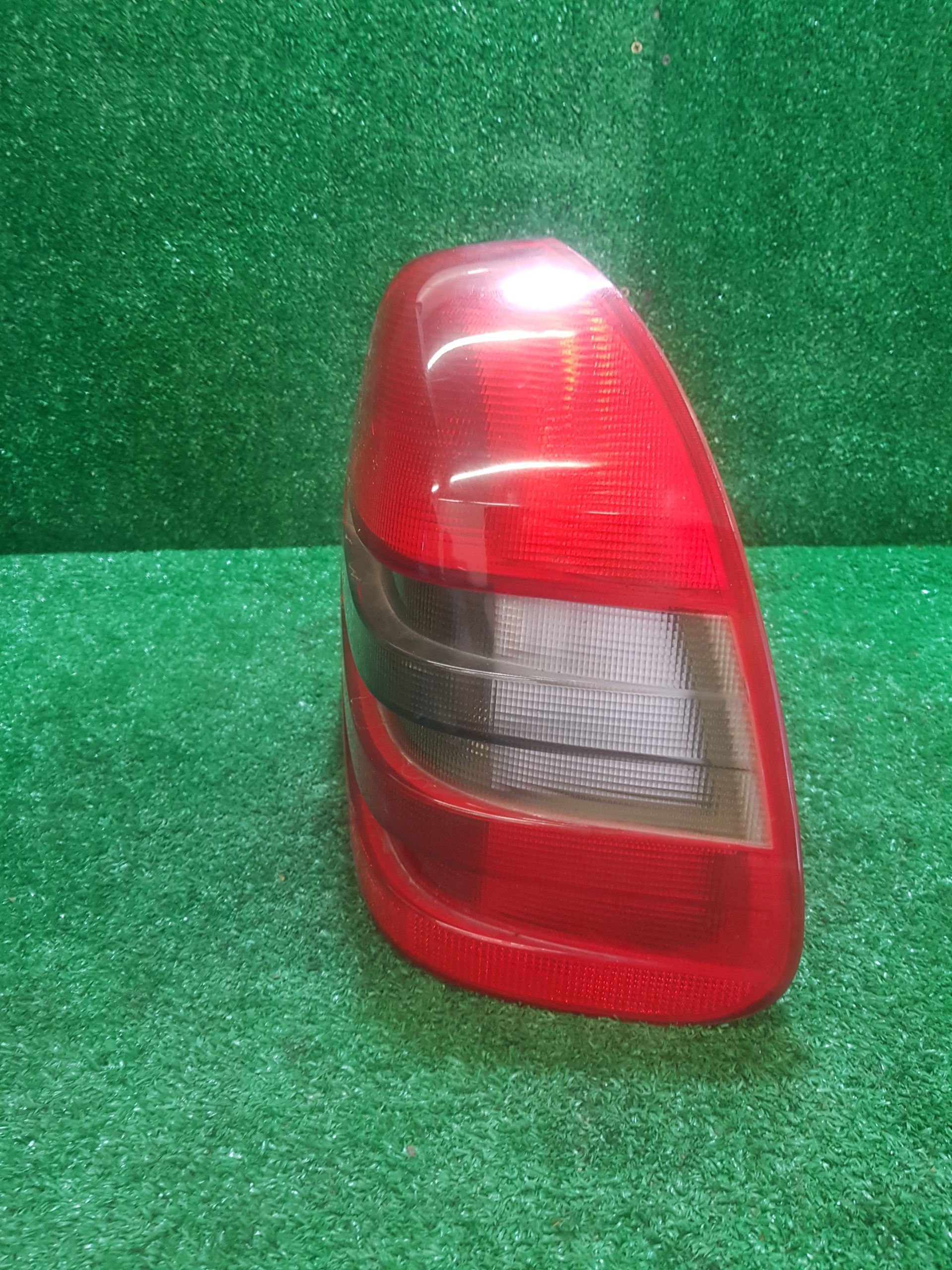 light right rear MERCEDES-BENZ C-KLASA W202 2028201064R