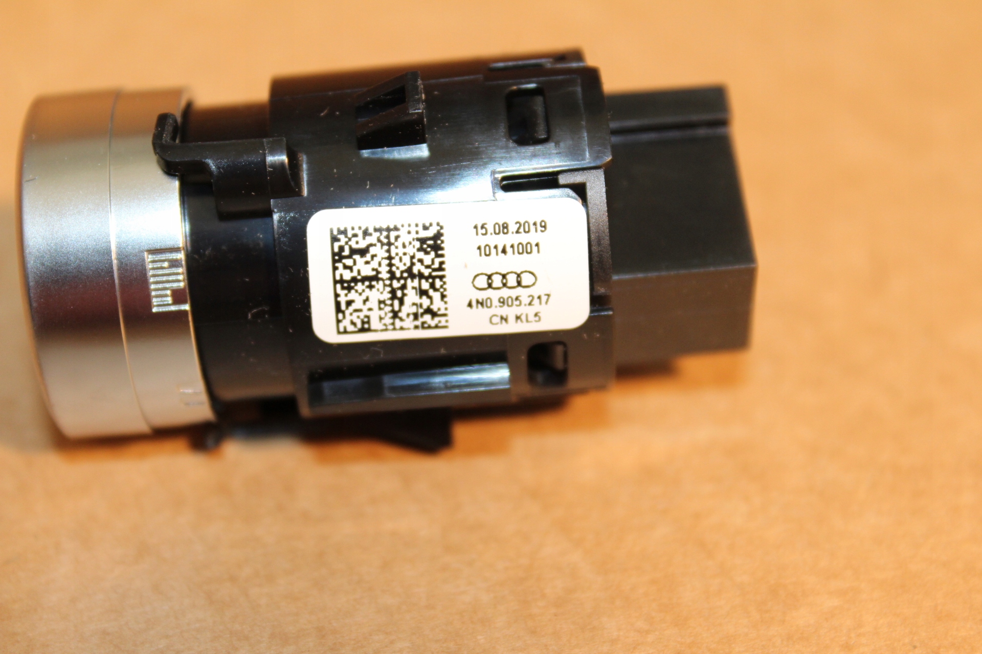 Przycisk START STOP Audi A8 4N D5 4N0905217 Typ samochodu Samochody osobowe