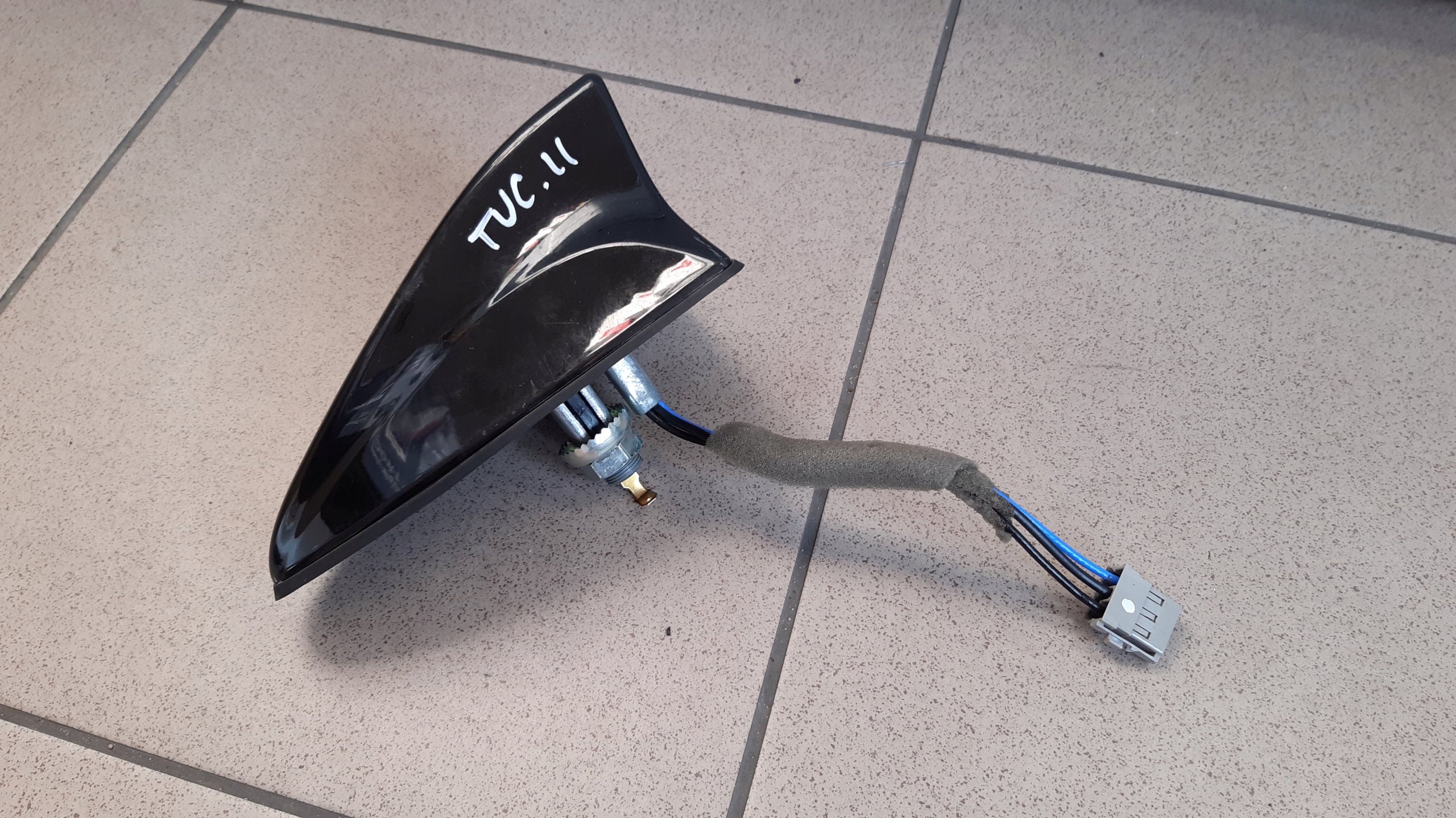 HYUNDAI TUCSON II 2018 АНТЕННА НА КРЫШУ 96210D7250EB