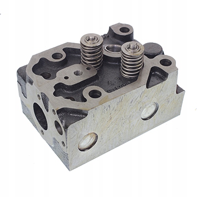 GŁOWICA SILNIKA KOMPLETNA USTAWIONA URSUS C-360 C-4011 Stan opakowania oryginalne