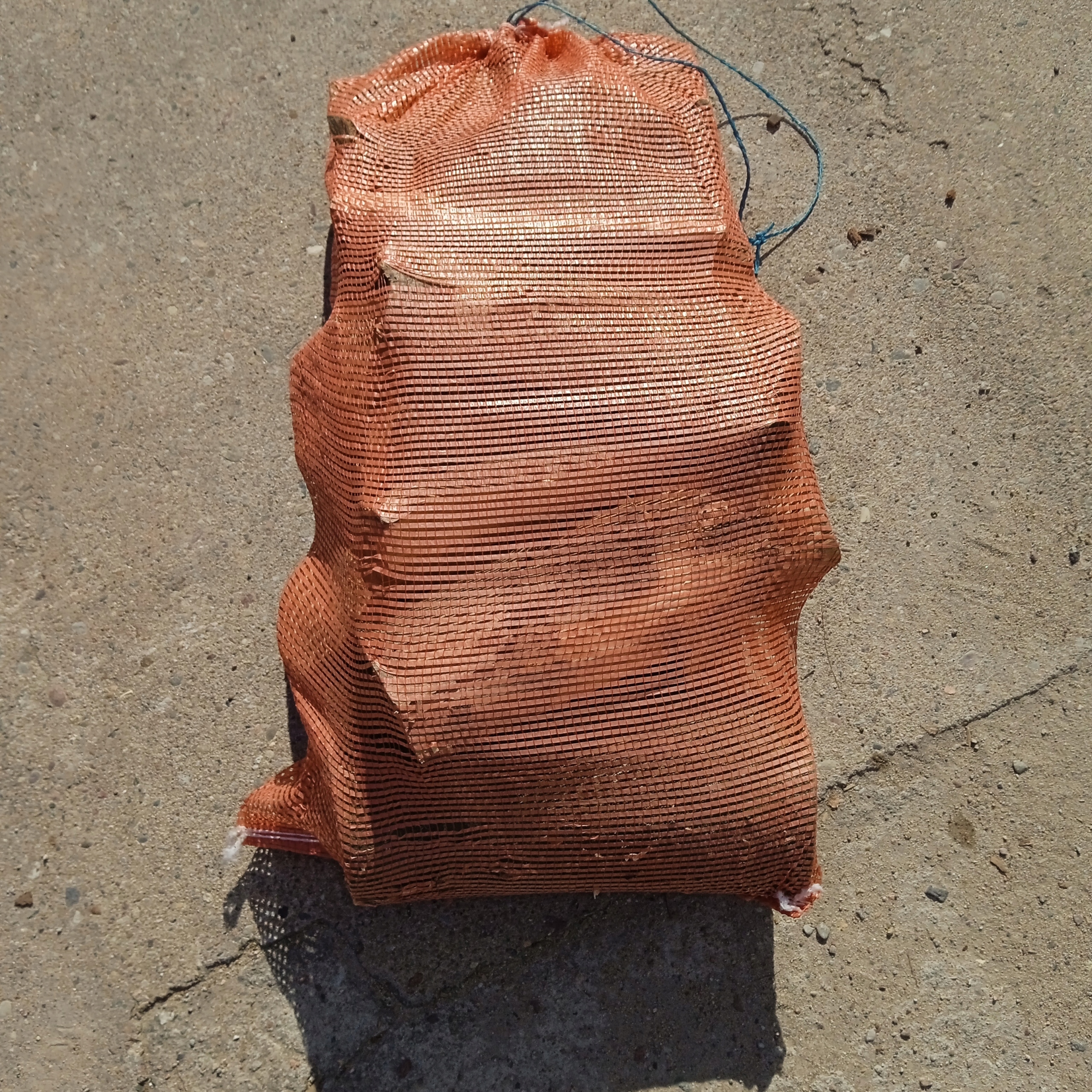 drewno kominkowe suche debowe sezonowane 10 kg Waga 10 kg