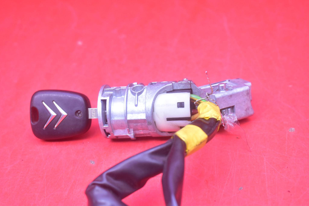 ignition key N0501412 CITREON C3 1 and 1.1 8V 61 KM 02-10