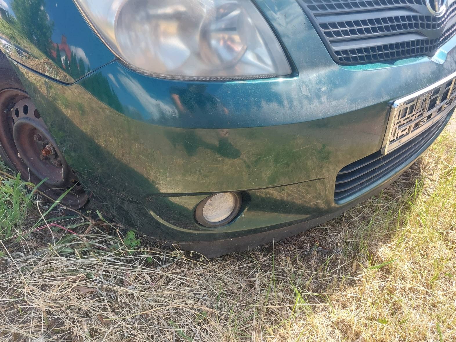 complete front bonnet bumper light fender TOYOTA COROLLA VERSO and 6R4