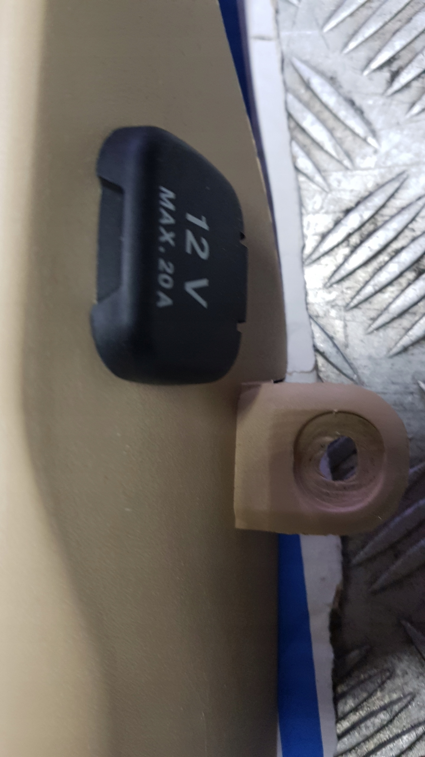 MERCEDES W163 ML KLAPKA Blende Abdeckung KOKPITU A163680128