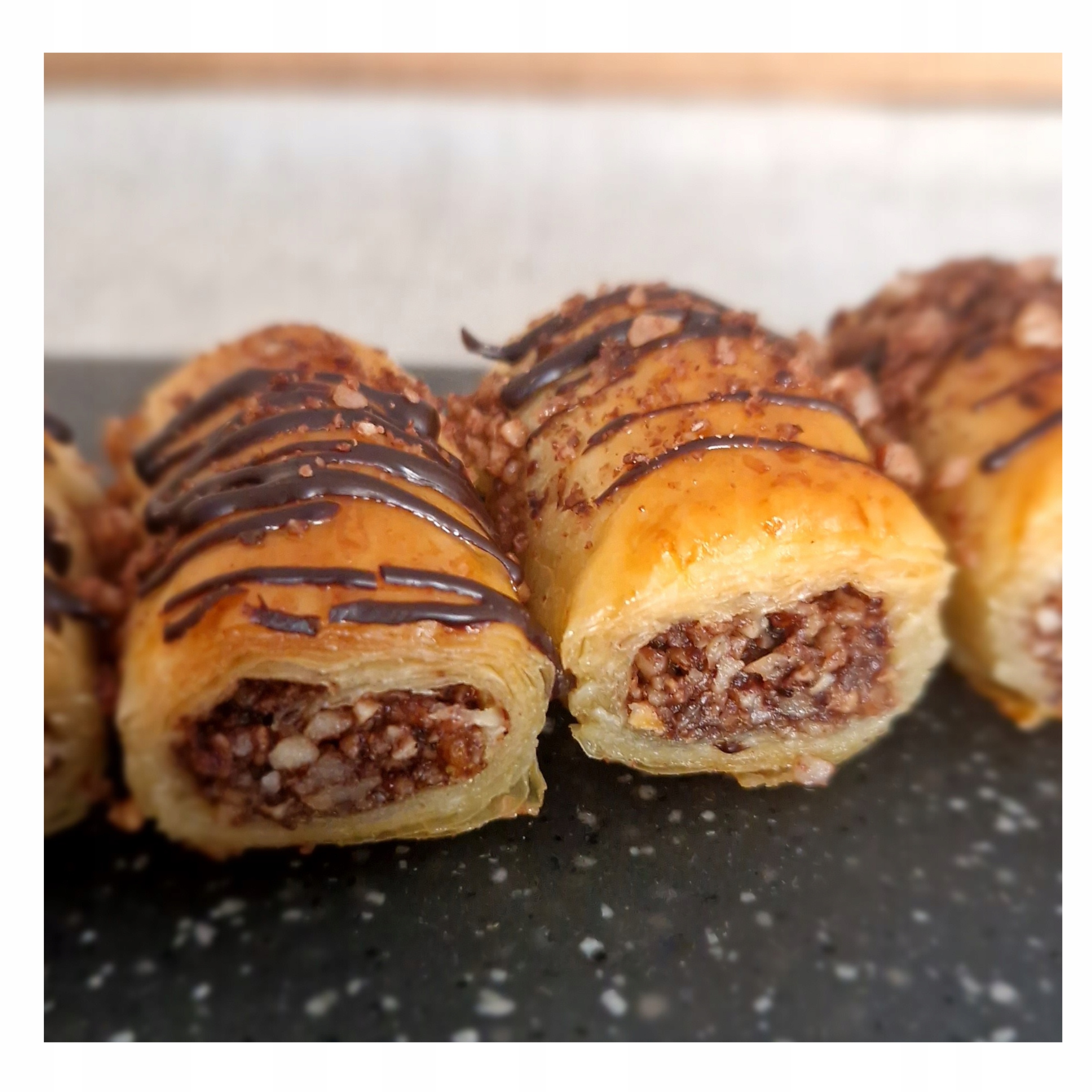 Levně Baklava Lískový ořech Baklava sladké sušenky, křehké dezerty do kávy 500 g