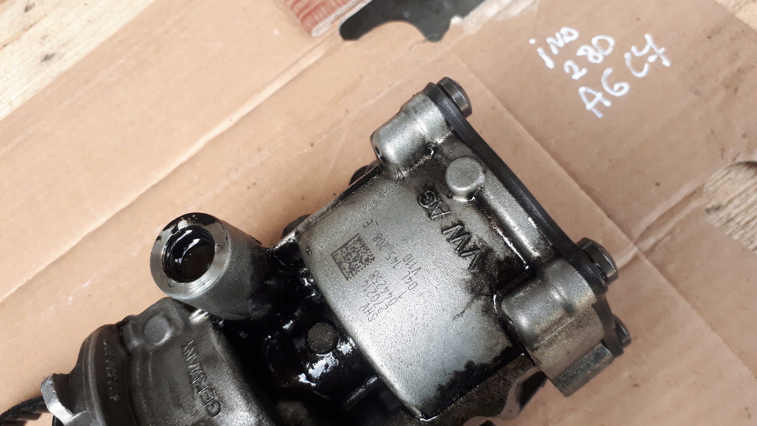 A6 C7 4G Ölpumpe 2.0 TDI 04L145208E VW AUDI