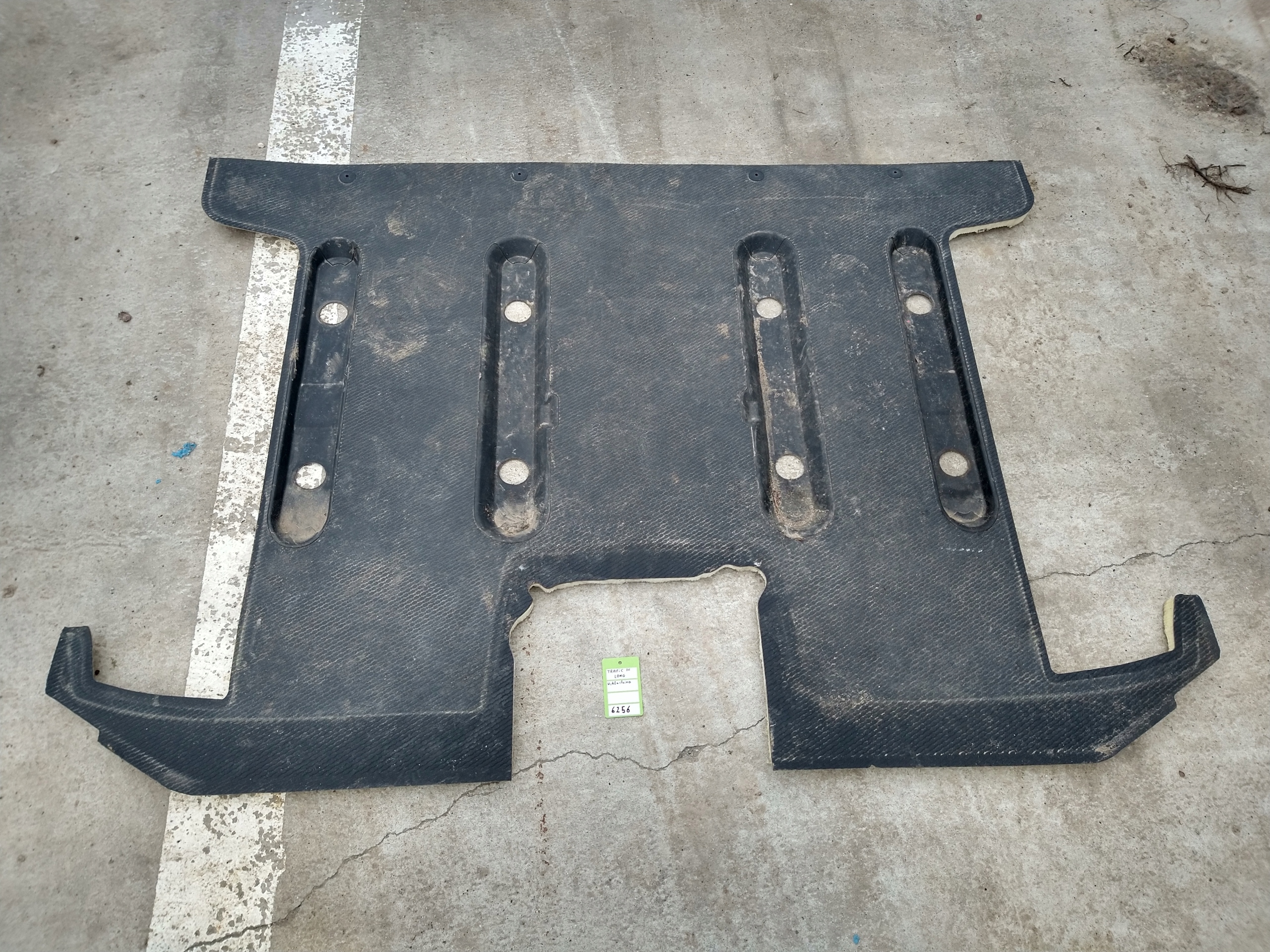 КИЛИМ ПІДЛОГОВЕ ПОКРИТТЯ RENAULT TRAFIC III LONG