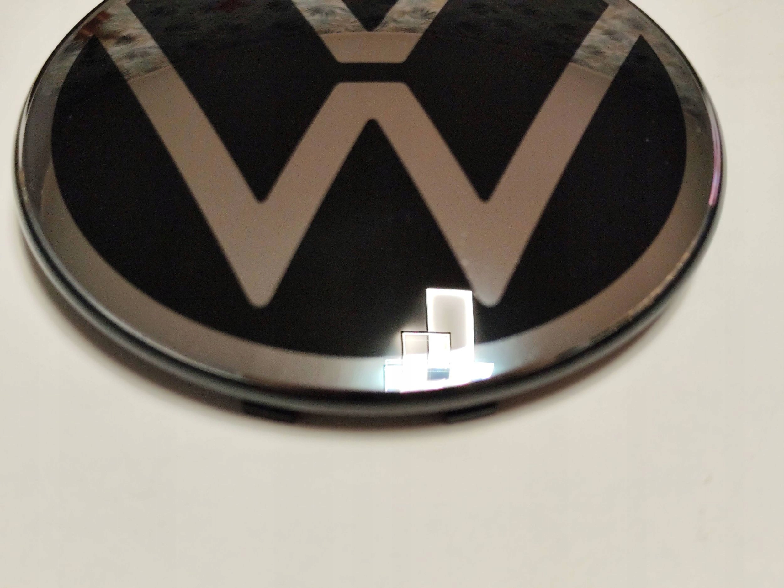 VW T-Roc T-Roc Cabrio T-Cross Emblemat Znaczek Przód Pod Radar Nowy Orygina Marka Volkswagen