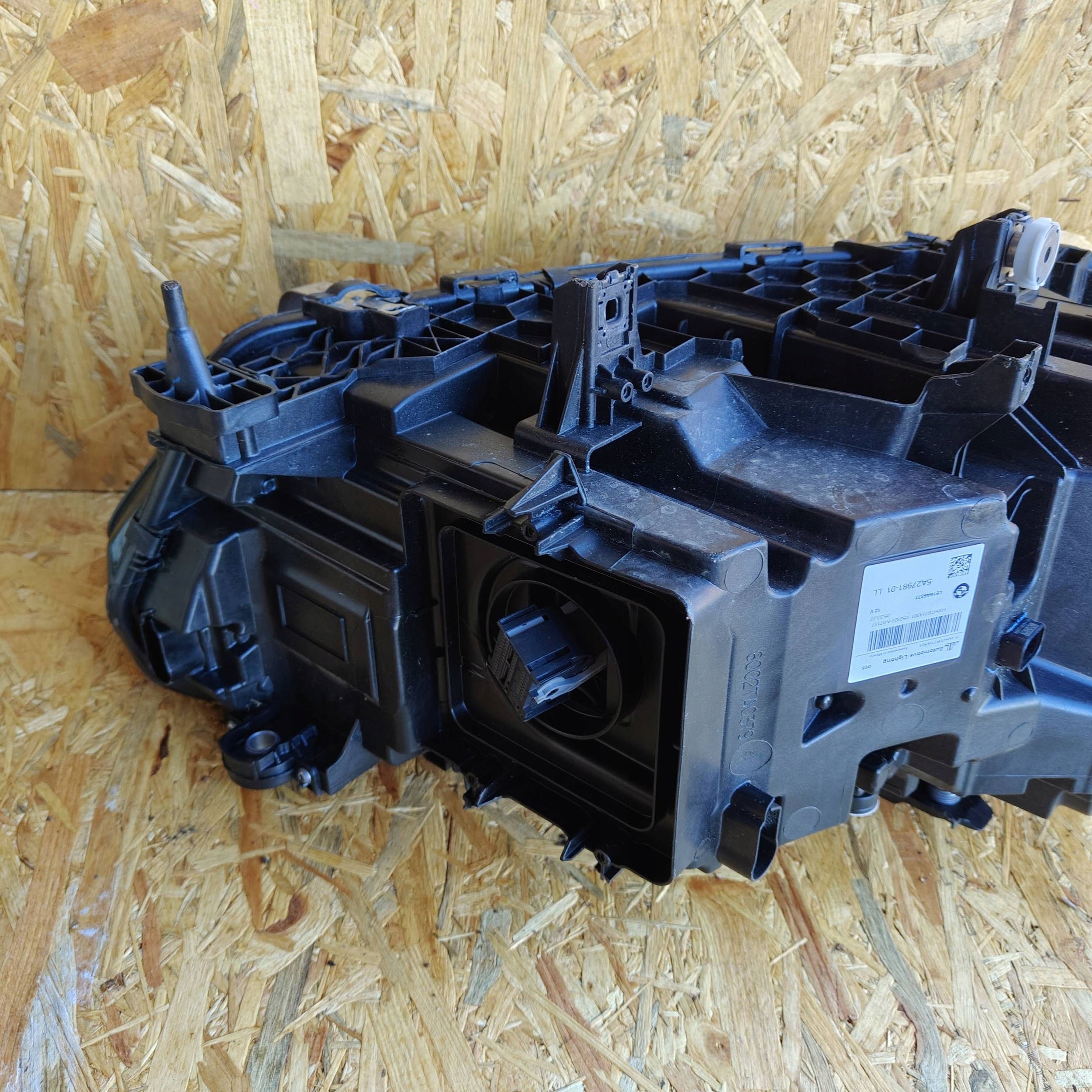 Reflektor front side left BMW X5 G05 F00HTB714301