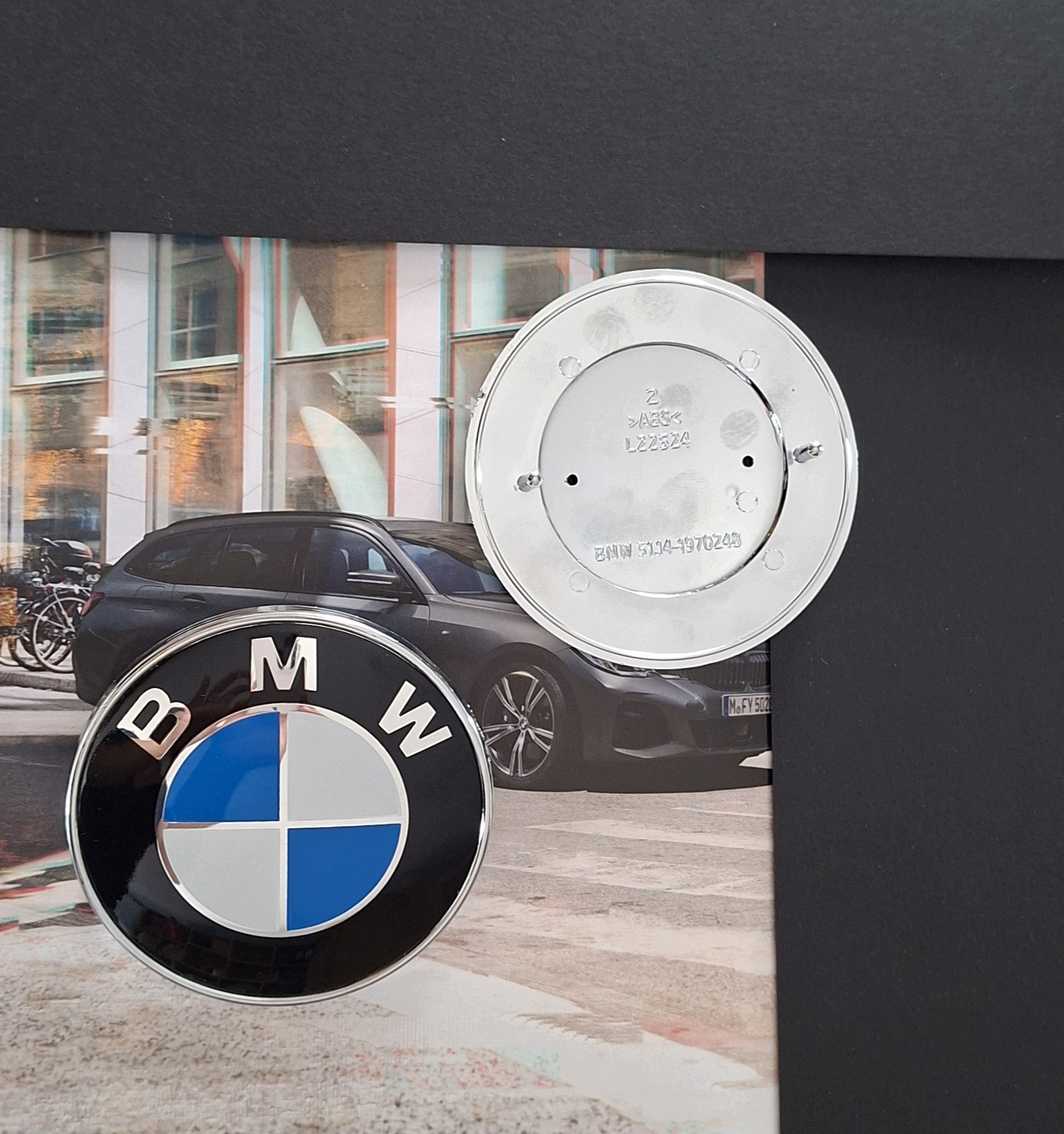 Nowy Emblemat Znaczek zamiennik do modelu Bmw tył na klapę 78mm