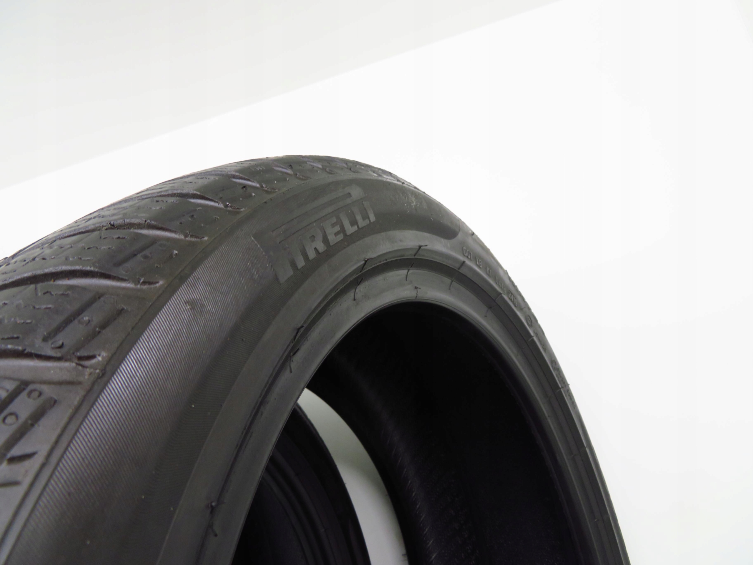 2x 225/45 R18 OPONY ZIMOWE Pirelli Sottozero 3 Model Winter SottoZero 3