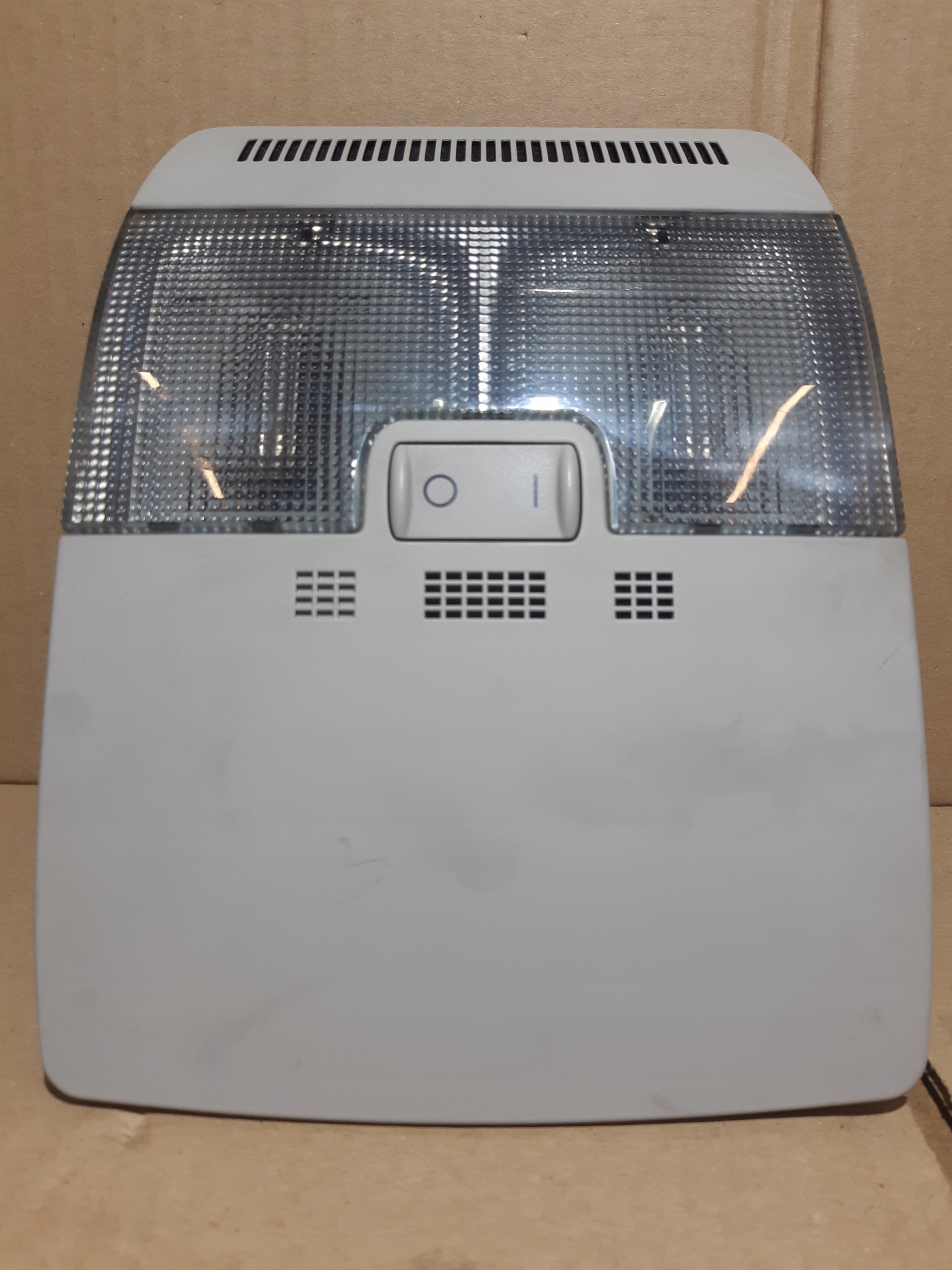 AUDI A3 8P FANALE cabina CIELO INTERNO 8P0947135D