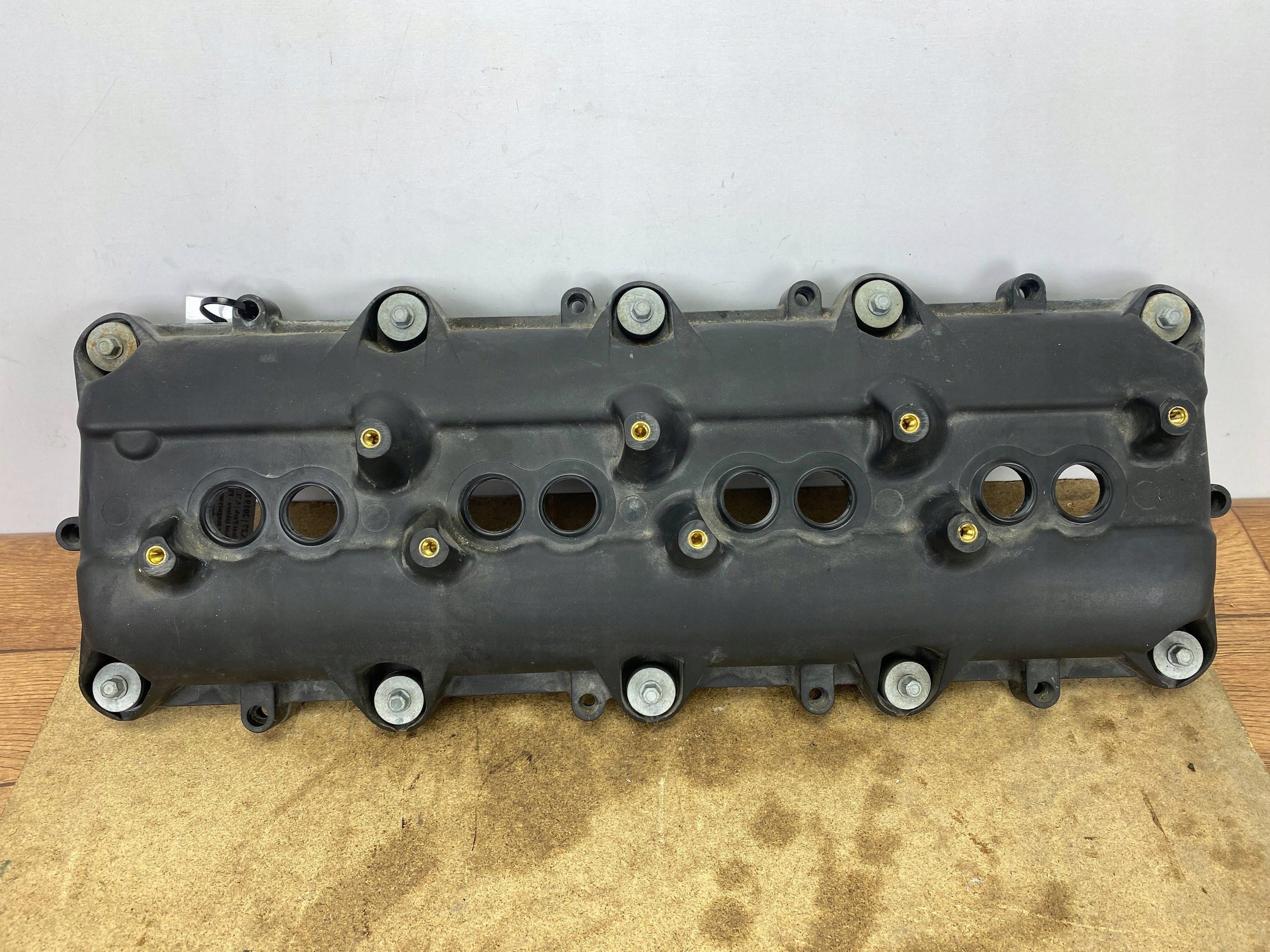 Abdeckung der Ventile 5.7 HEMI Dodge Challenger Charger Durango 2015+