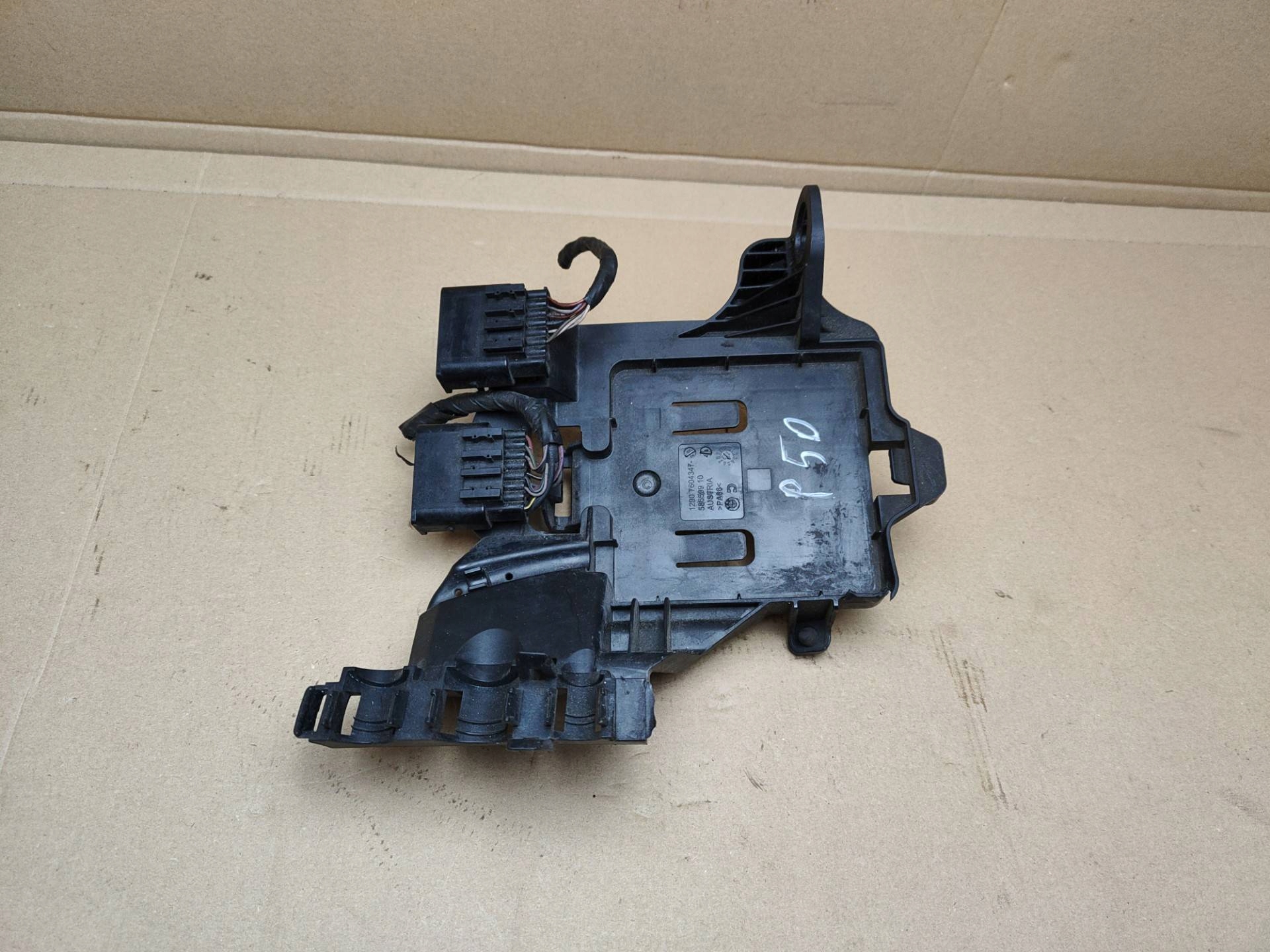 Support plaque BMW 3 F30 2013 12907604347