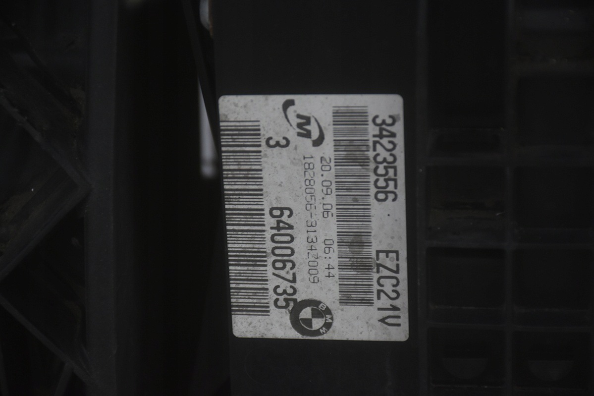 příčka, stěna * přední BMW X3 E83 DIESEL