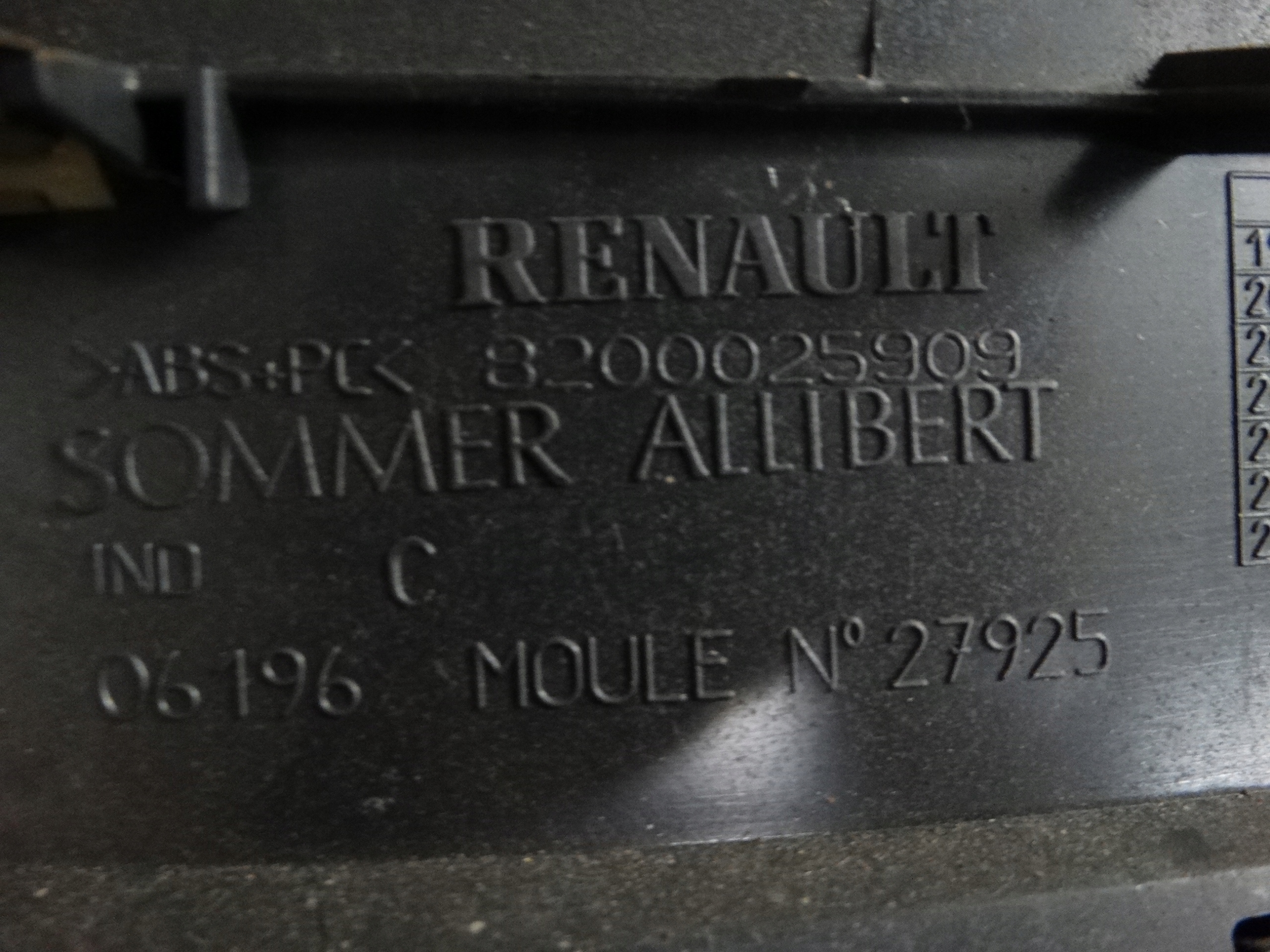 renault LAGUNA II дисплей 8200025909