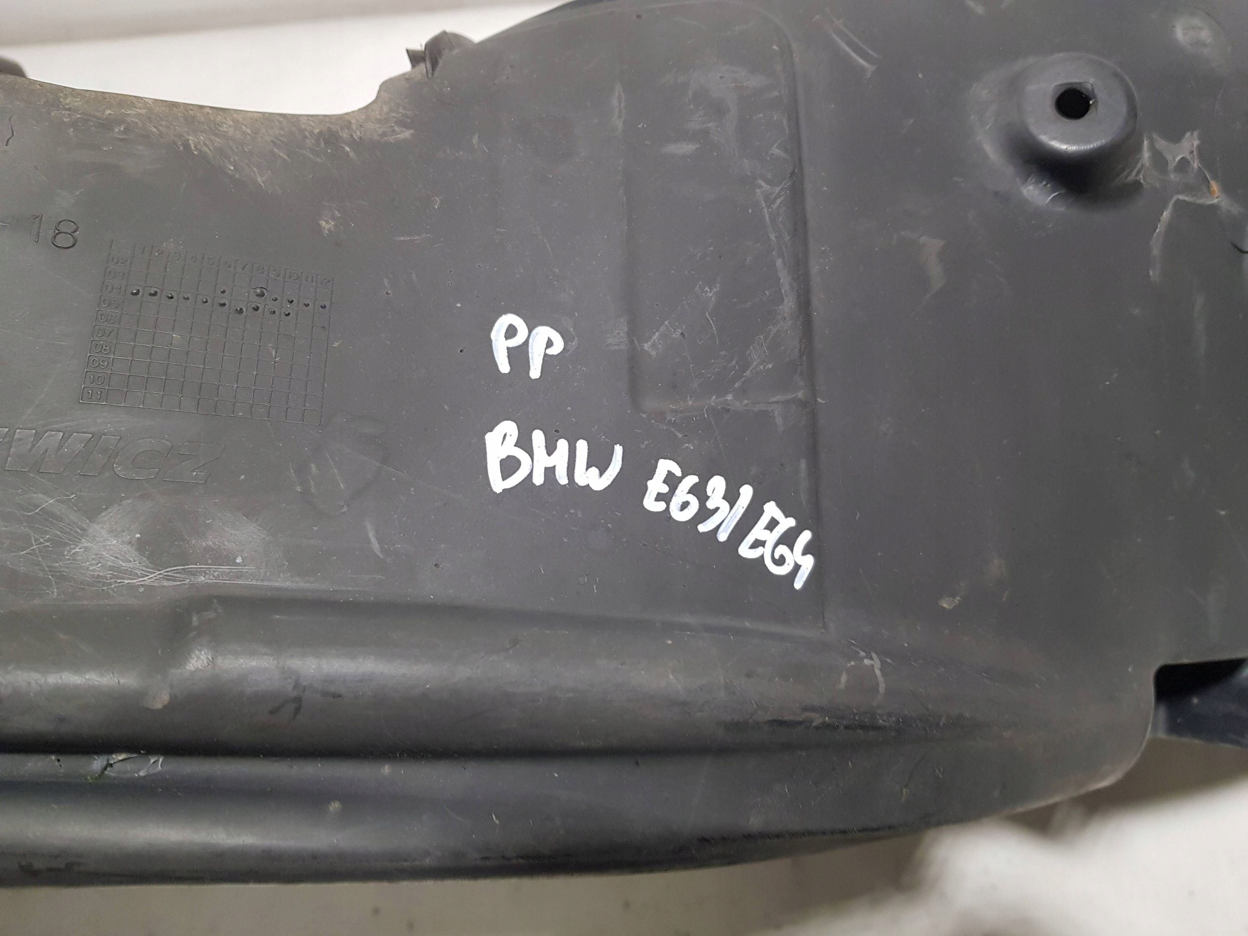 podblatník predné predok pravé BMW 6 E63 E64 7009716