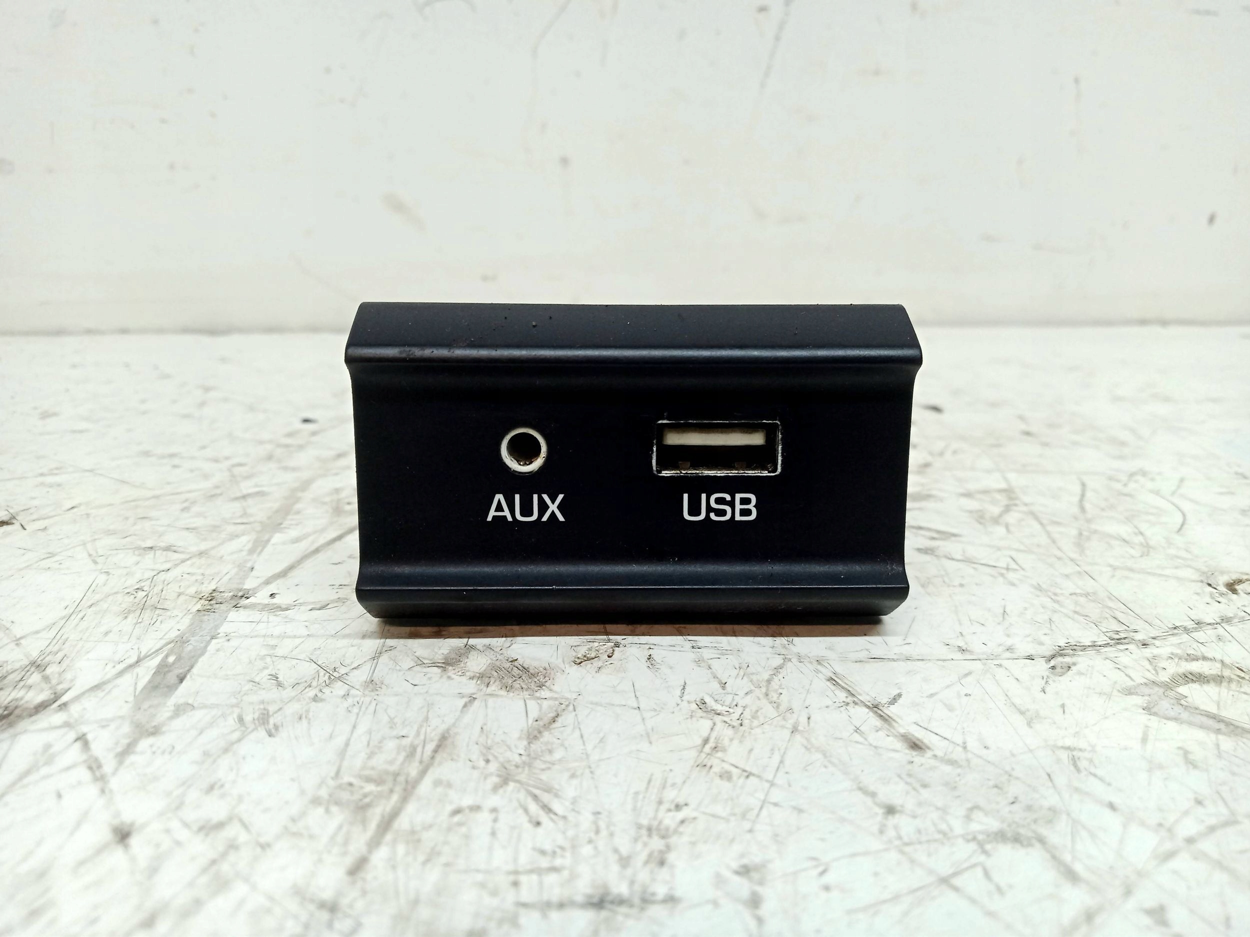 KIA RIO IV adapter WEJSCIE USB AUX 96120-H8000 2017