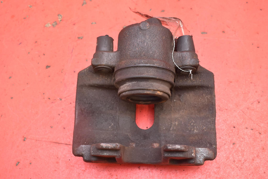 caliper brake right front VW PASSAT B7 2.0 TDI 177 KM 10-15