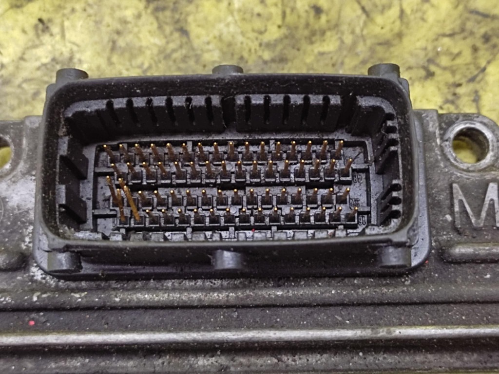 OPEL ASTRA G 1.7 D unité de commande électronique uce moteur 12212819
