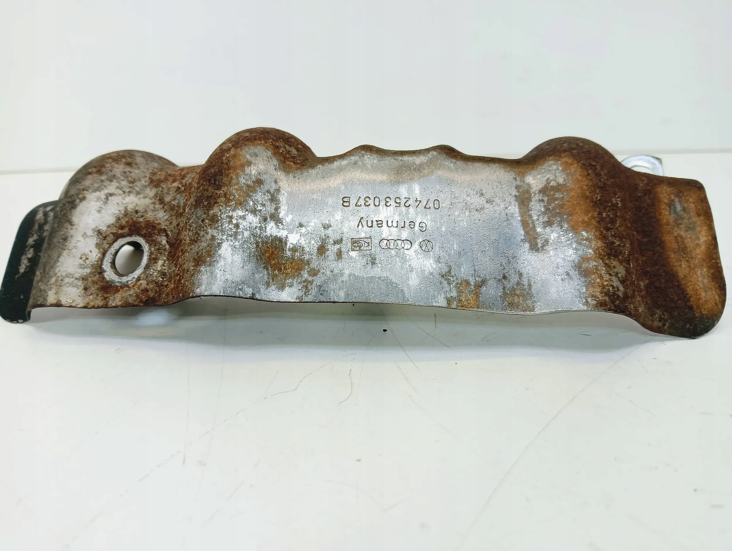 VW Volkswagen Transporter T4 Lift 96-02 OSŁONA TERMICZNA RURY WYDECHOWEJ 2,