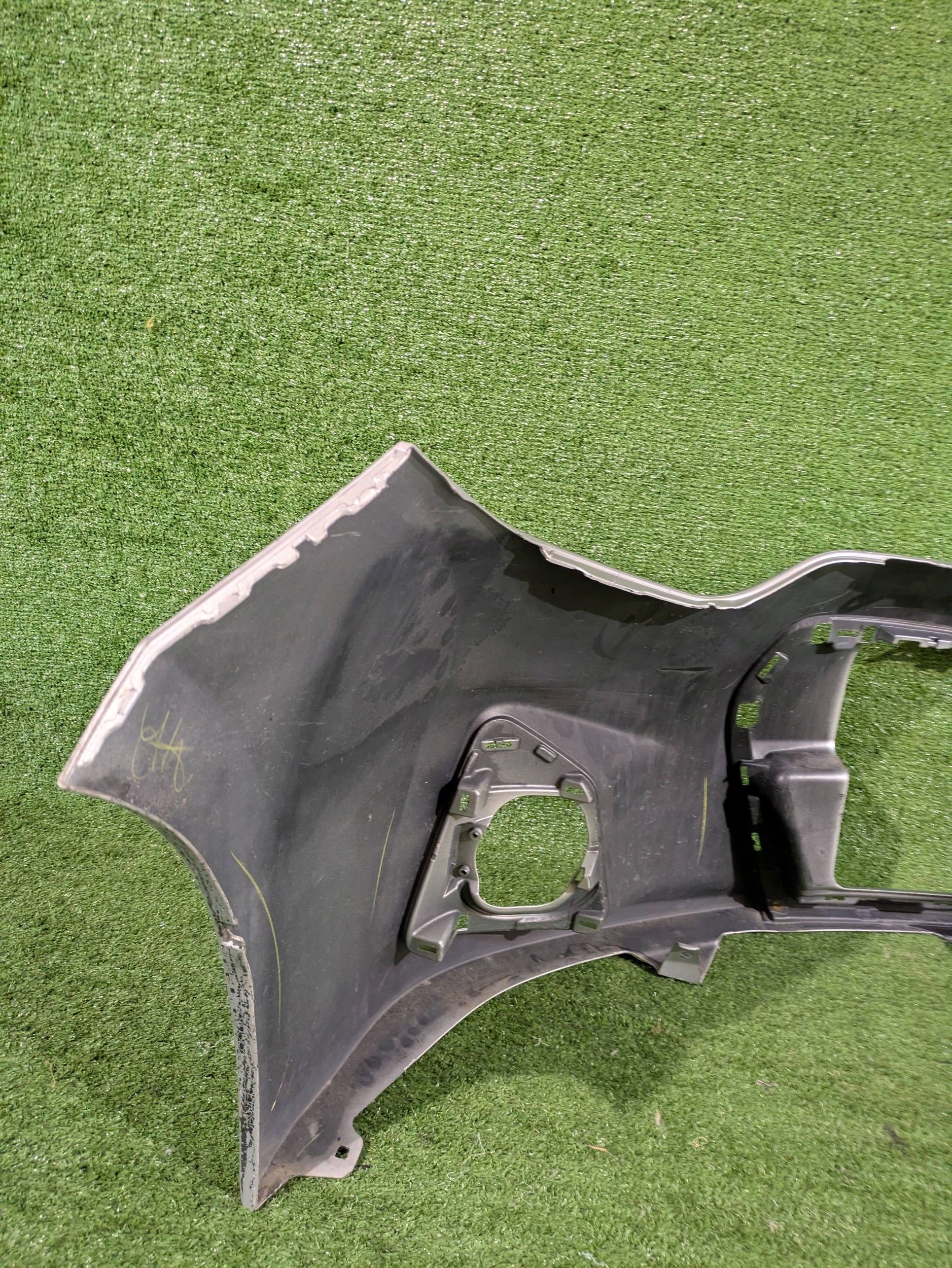 Frontstoßstange vorne TOYOTA COROLLA E17 LIFT 13-16 NR.Z8164