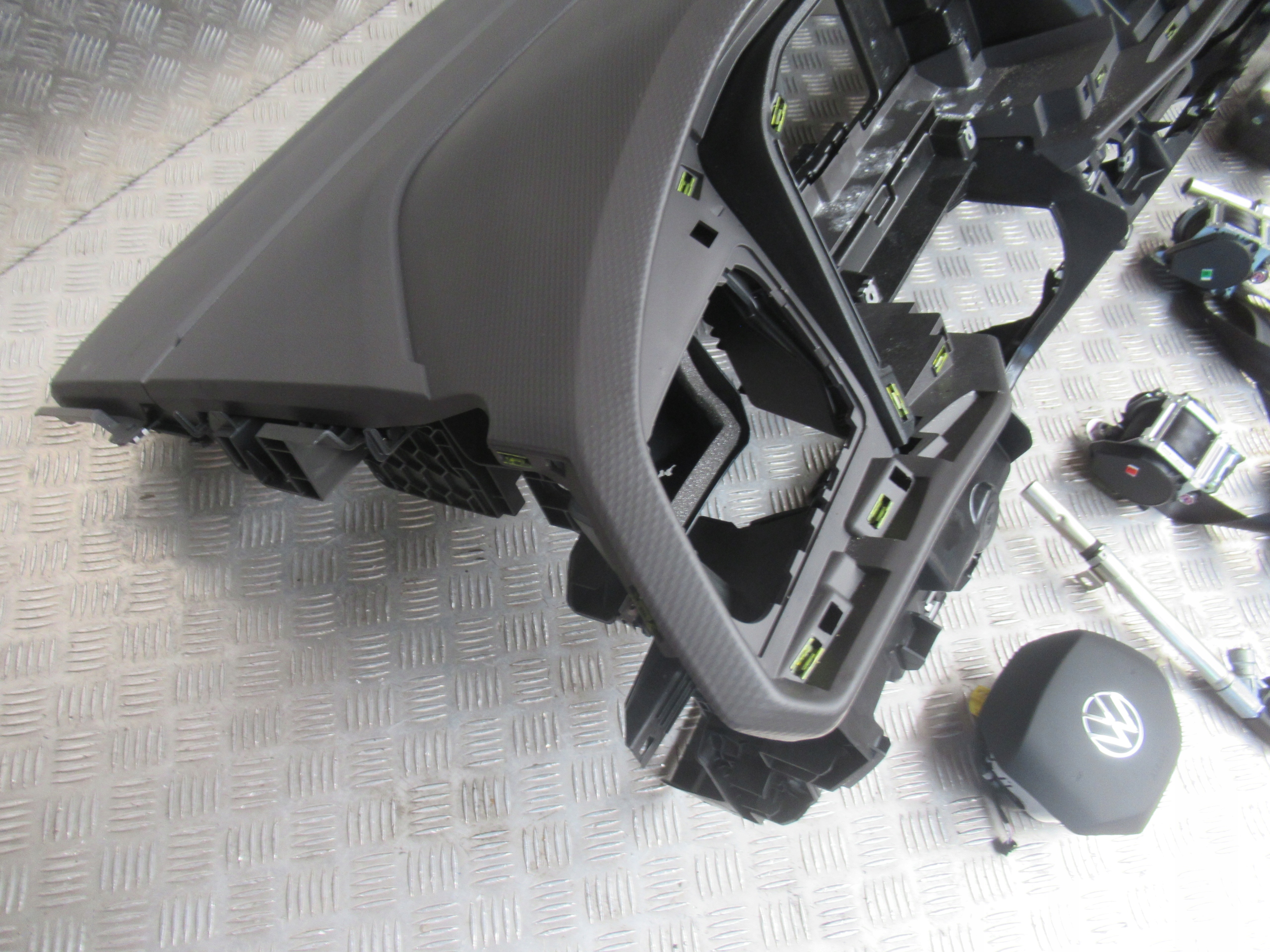 vw T7 консоль торпеда