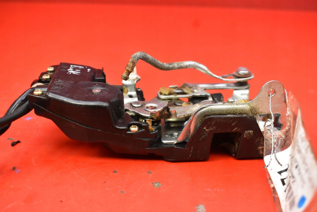 lock bonnet rear part boot TOYOTA RAV-4 1 and 94-00