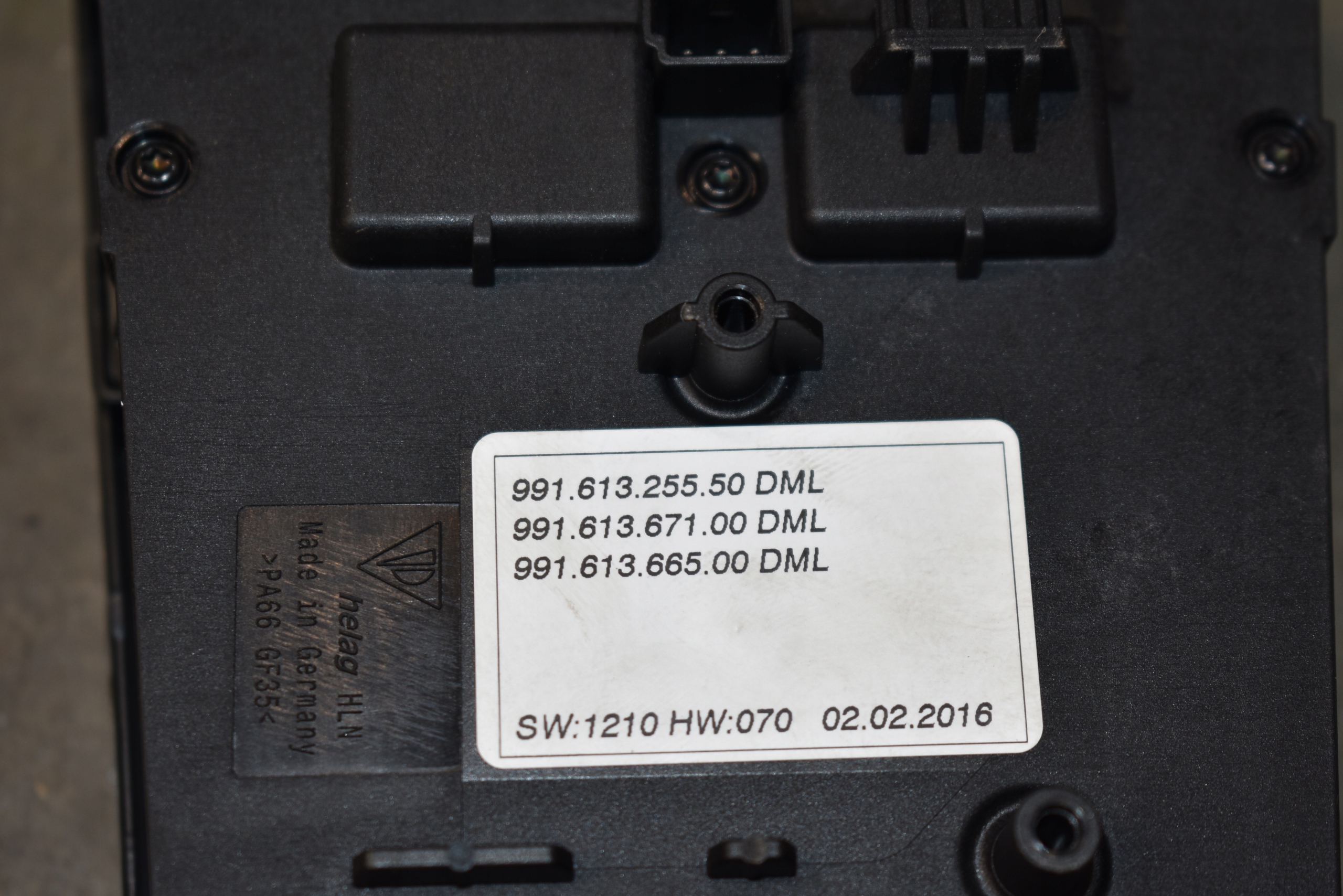 IDEALNY BLOK WLACZNIKOW PORSCHE 991 1