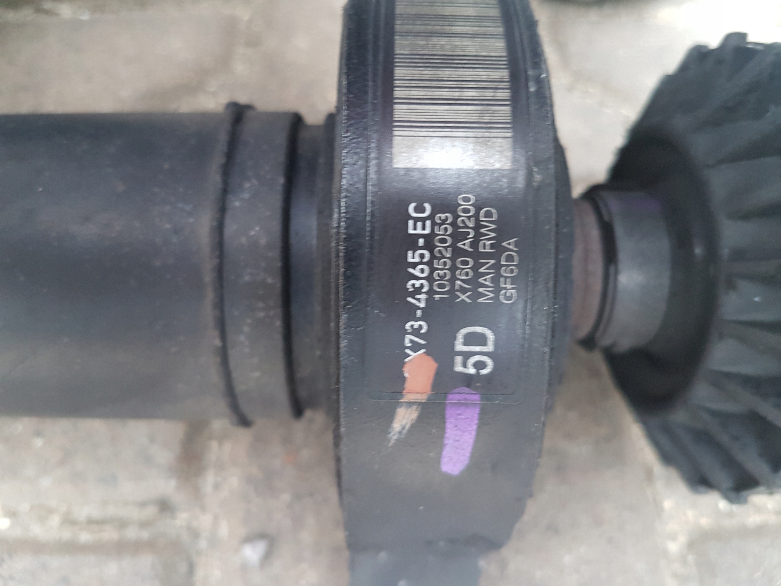 Jaguar XE X760 2.0D cardan HX73-4365-EC