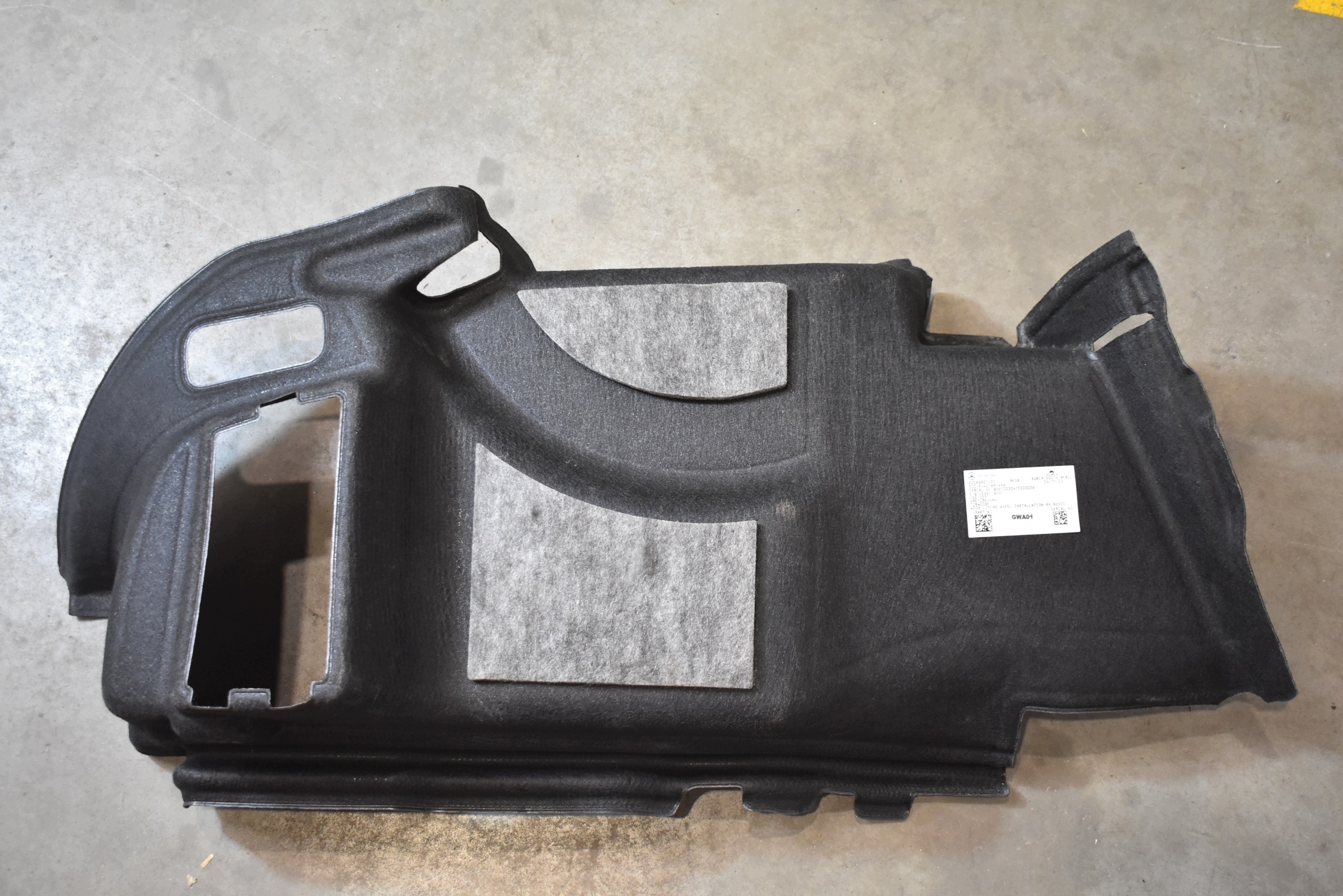 IDEALNY boot upholstery right MERCEDES W206 1