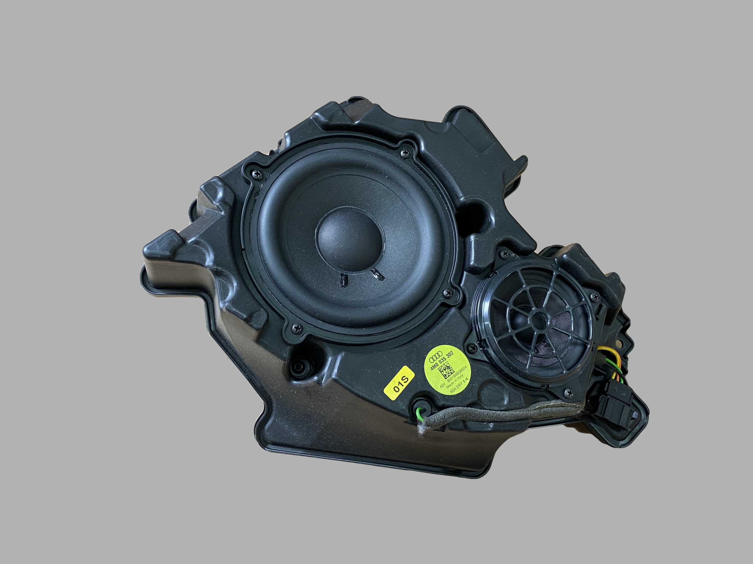 AUDI Q7 speaker right rear part bang OLUFSEN 4M0035302