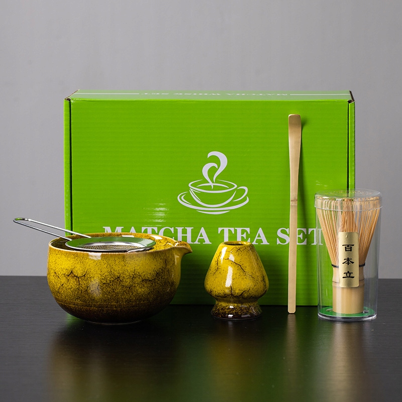 Levně Dárková sada na čaj matcha šálek metla podstavec lžička žlutá
