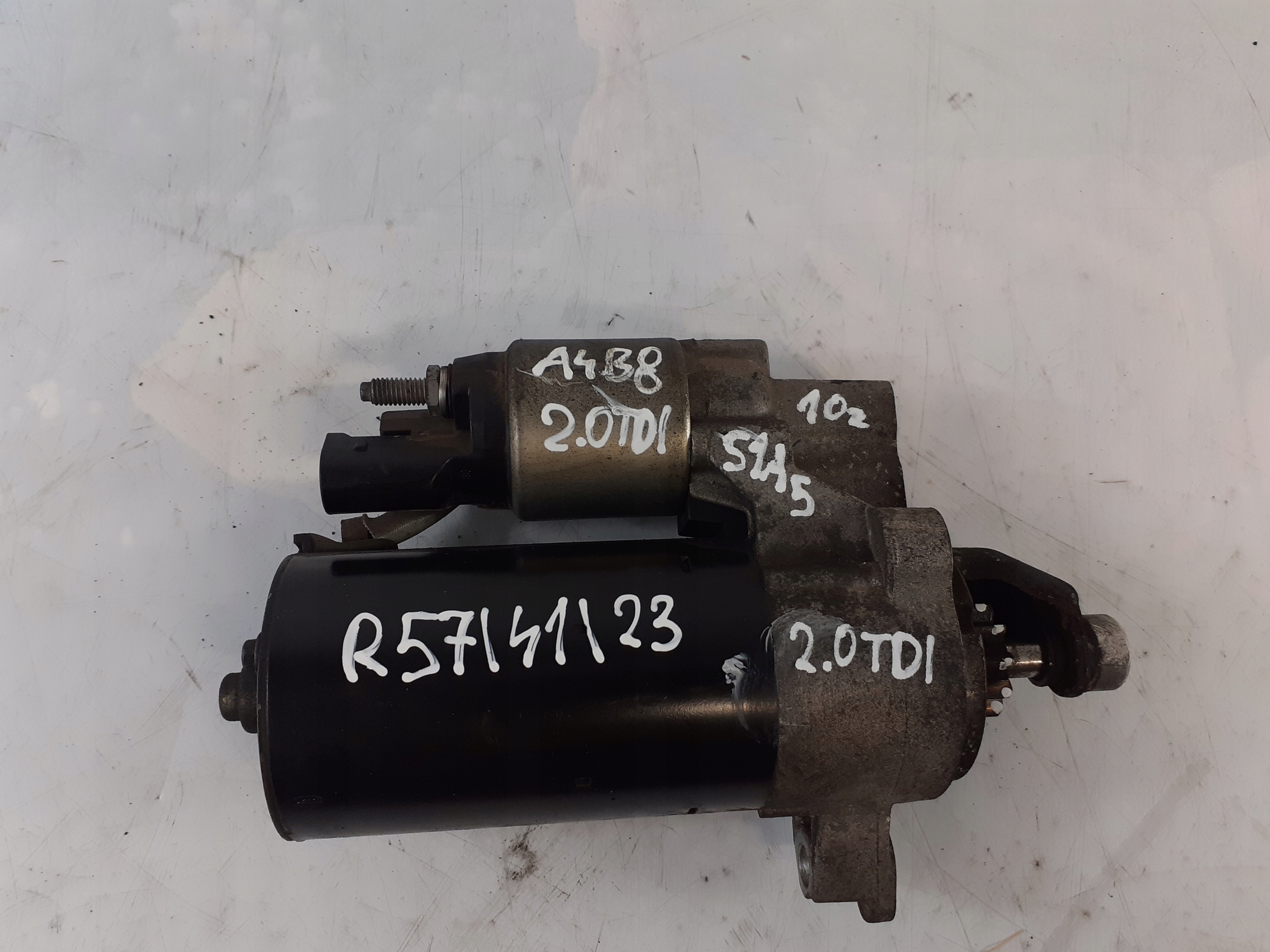 starter AUDI A4 B8 2.0 TDI 10Z
