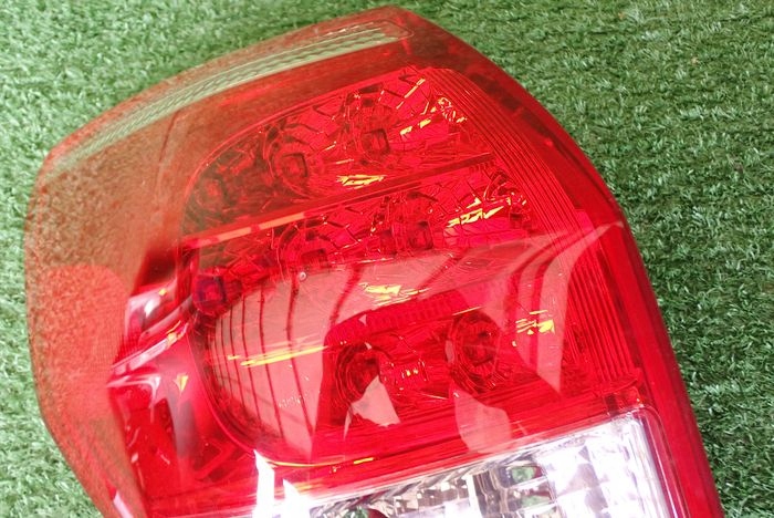 TOYOTA RAV4 LED 06-08 Licht links hinten heck