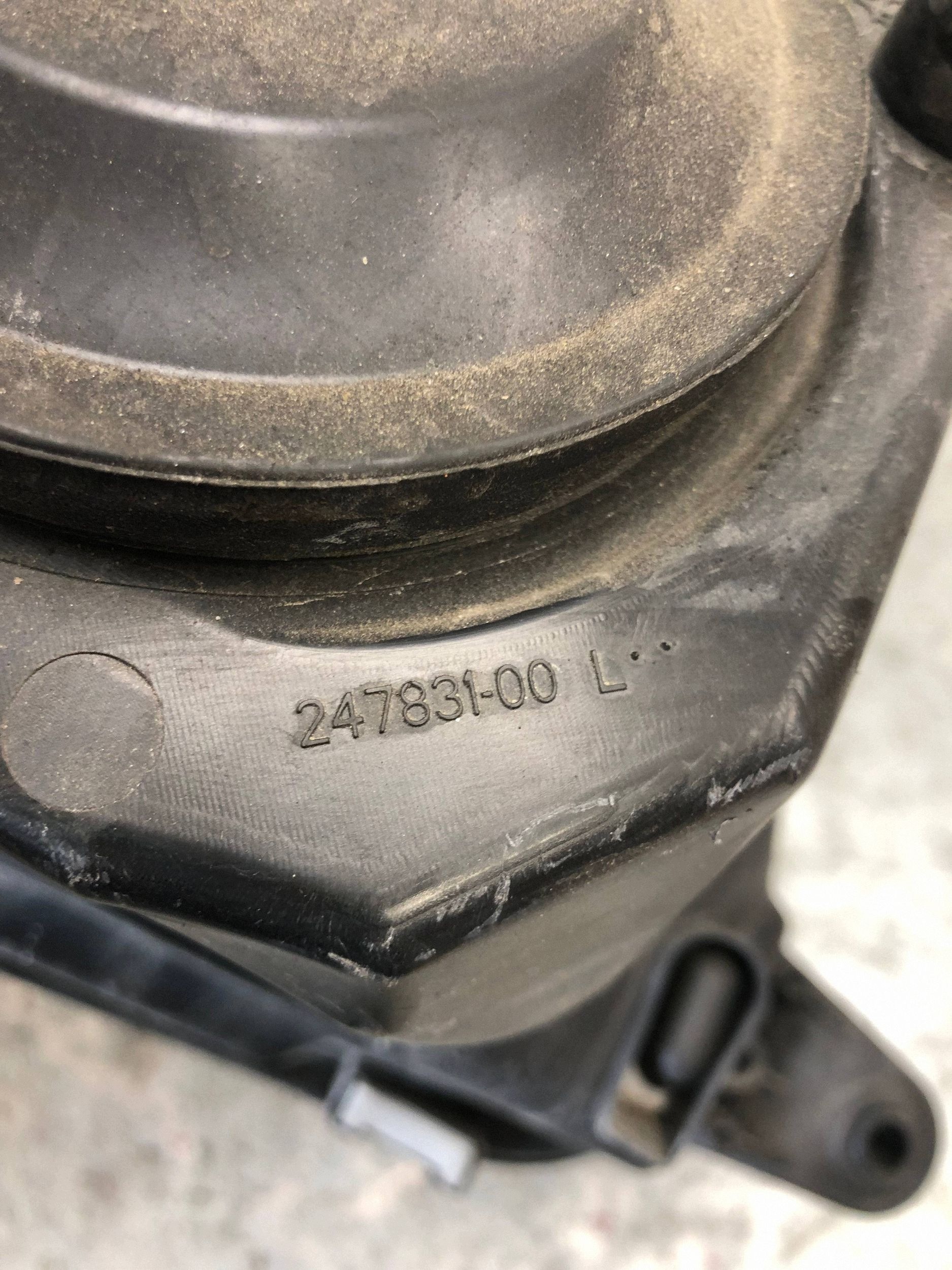 light left front SKODA FABIA MK2 247831-00