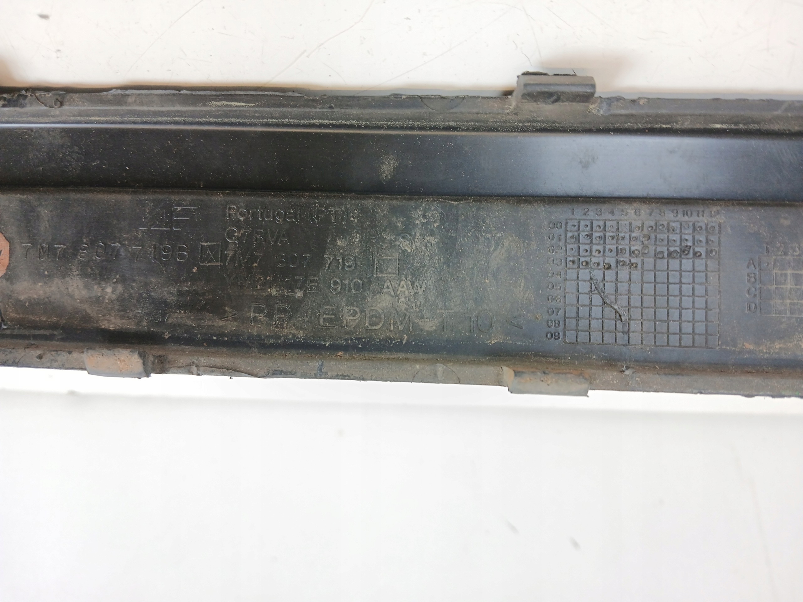 VW SHARAN e SEAT ALHAMBRA e modanatura Paraurti Anteriore 7M7807719