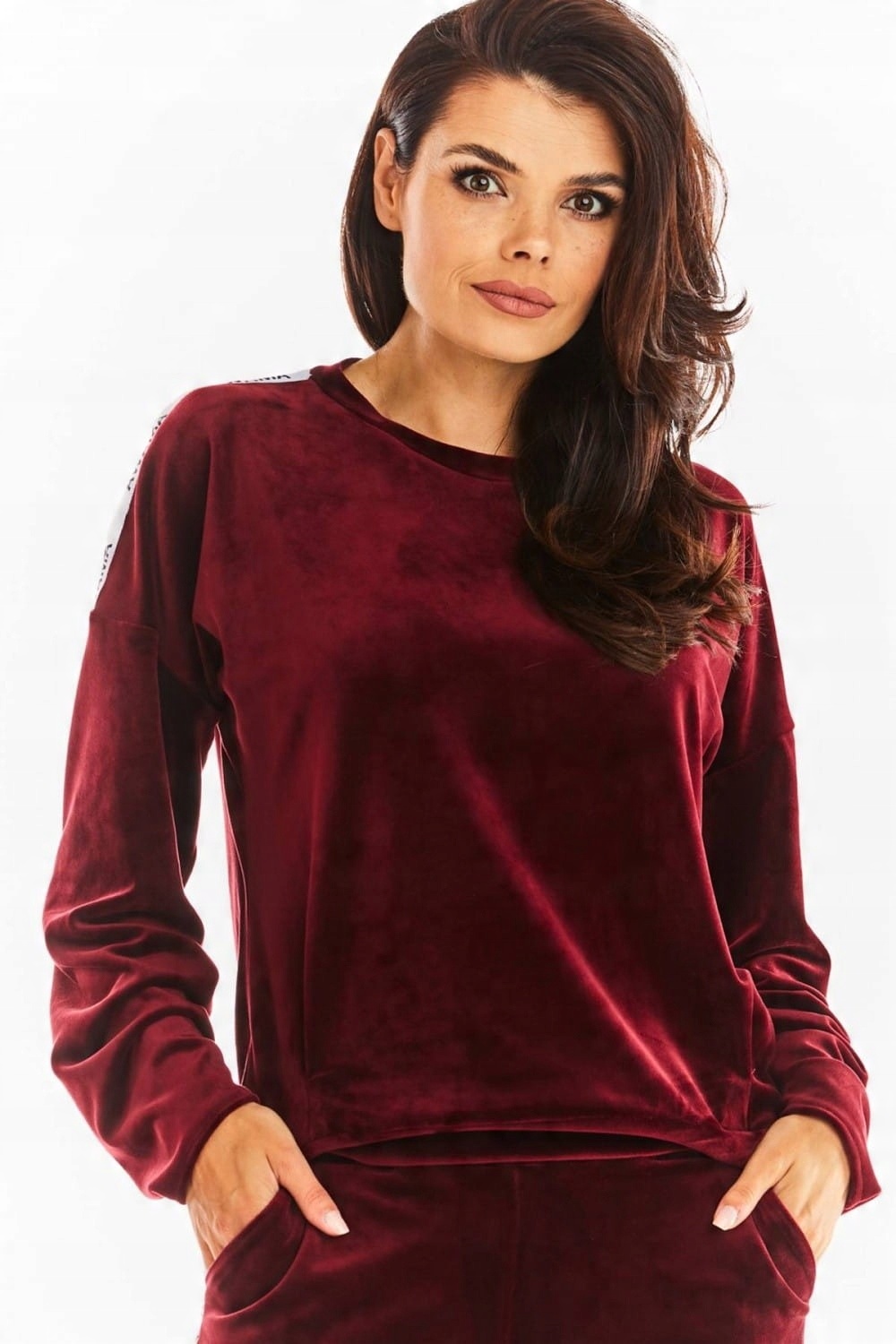 

Bluza Damska Model A374 Bordo Welur Awama - M