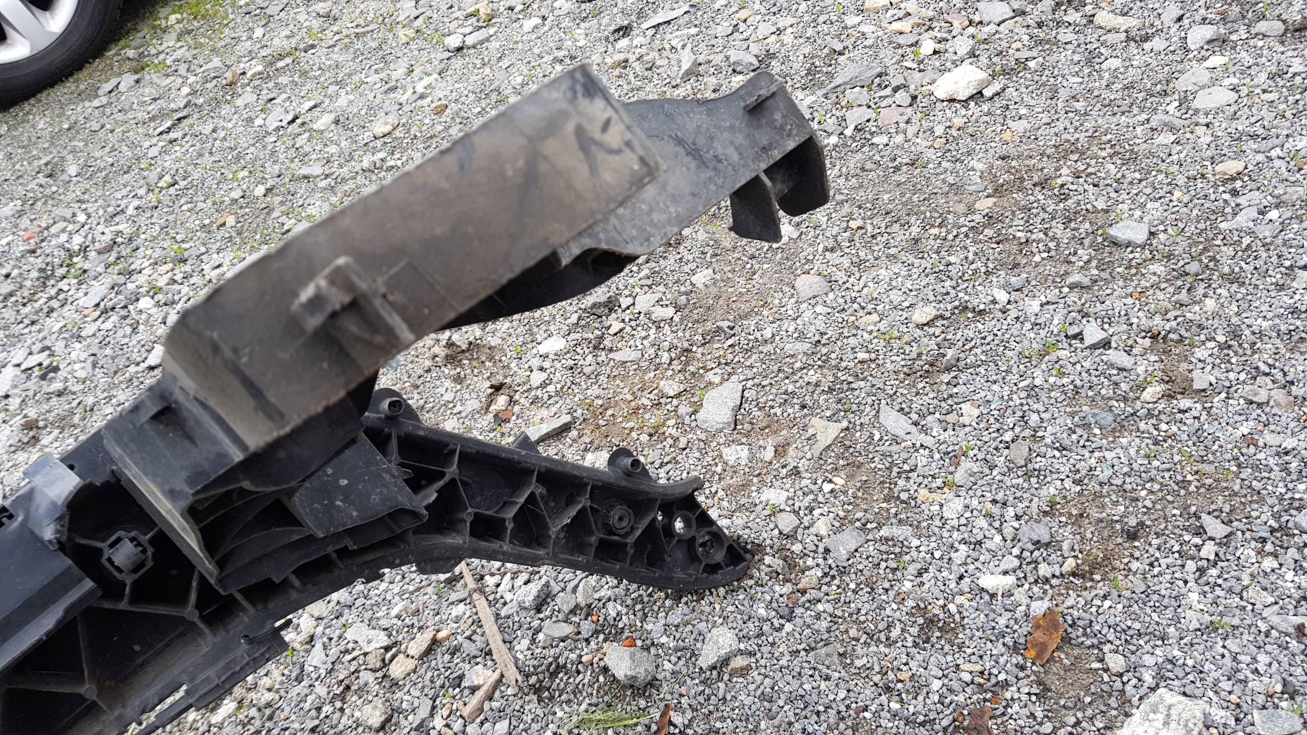 RENAULT SCENIC II support panel for radiators pillar