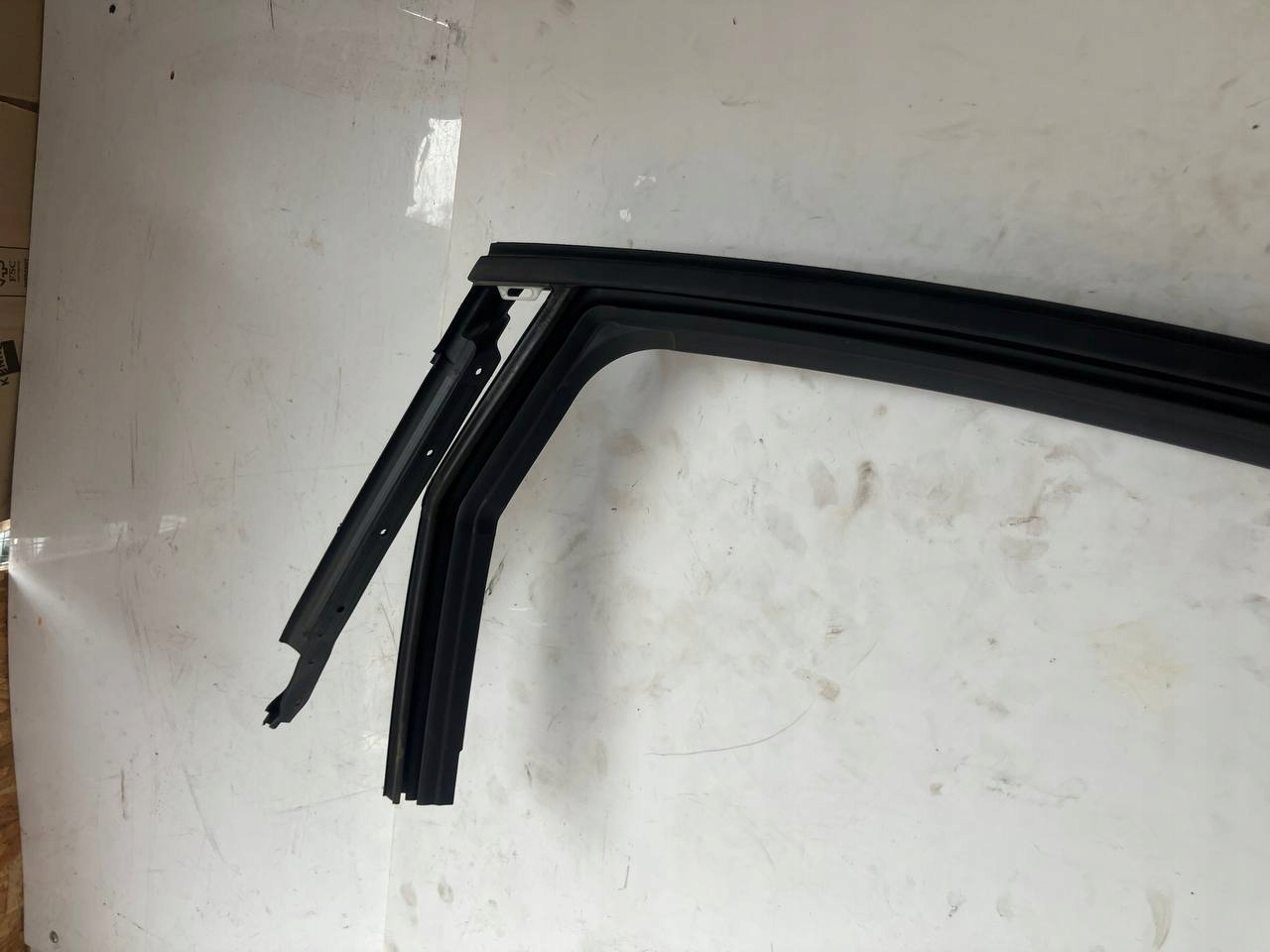 frame gasket upper door right rear part RENAULT ARKANA