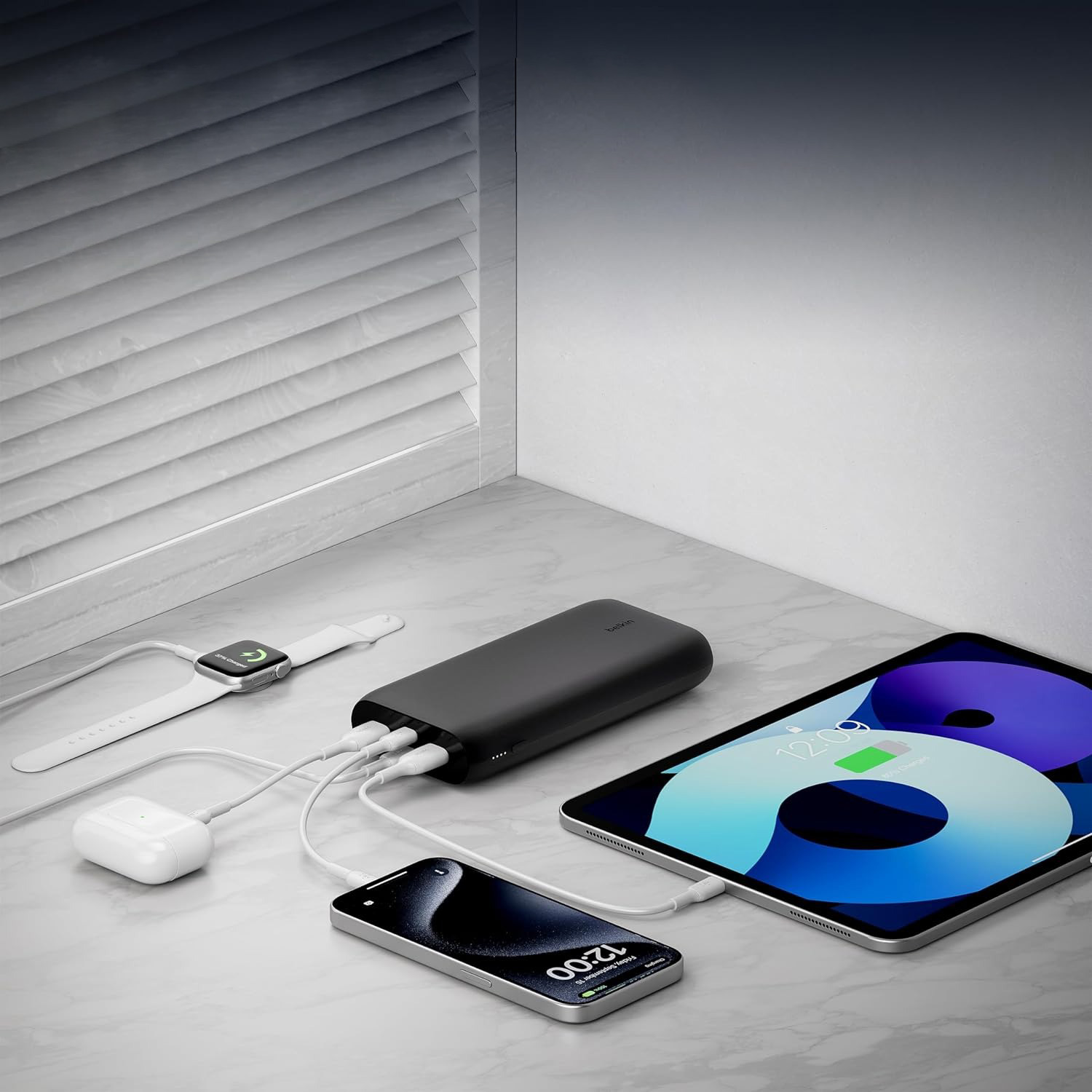 Belkin - Power Bank 26K 32W bateria 26000 mAh +kabel USB-C / USB-C, 4 porty Napięcie nominalne 12 V