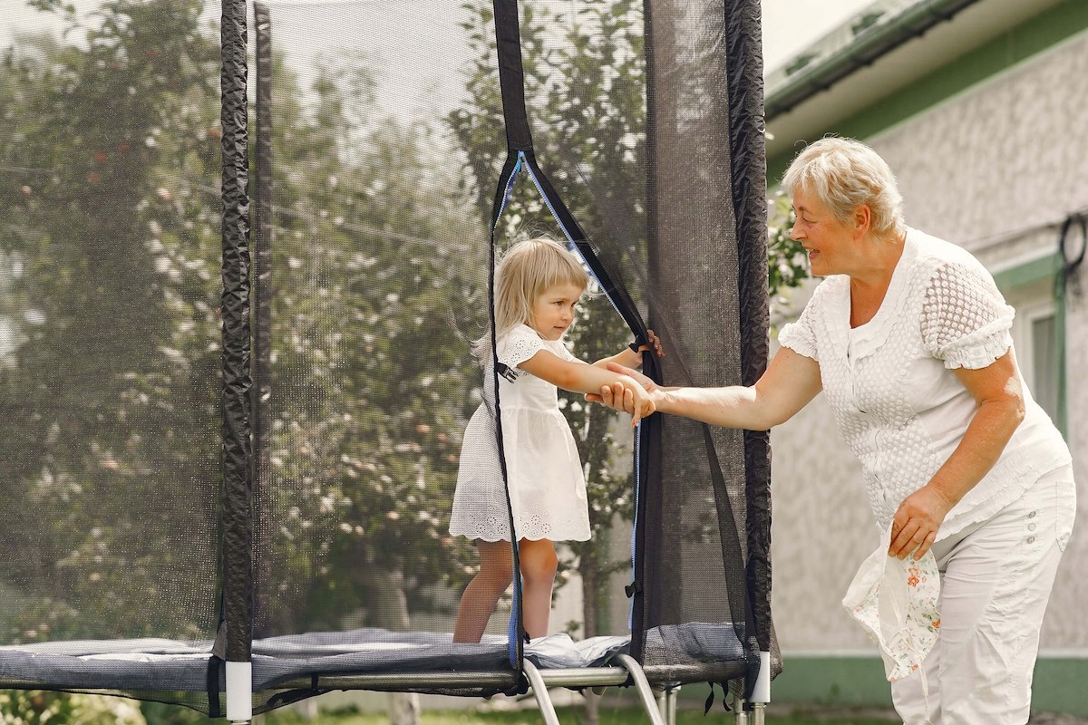 TRAMPOLINA SIATKA ZEWNĘTRZNA DLA DZIECI OGRODU OGRODOWA 252cm 8FT PREMIUM Bohater brak