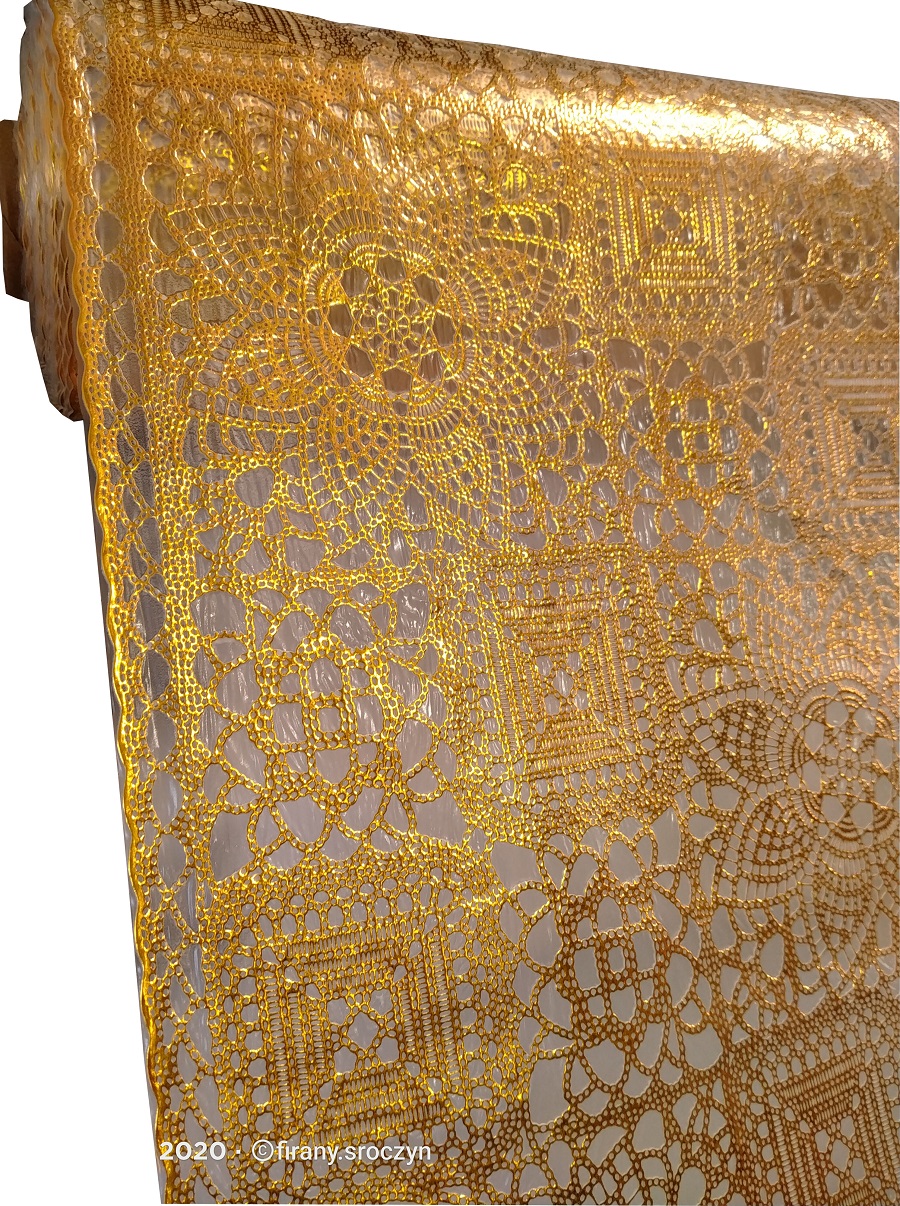 CERATA OBRUS wzór jakby SZYDEŁKIEM ROBIONE złota Typ obrus