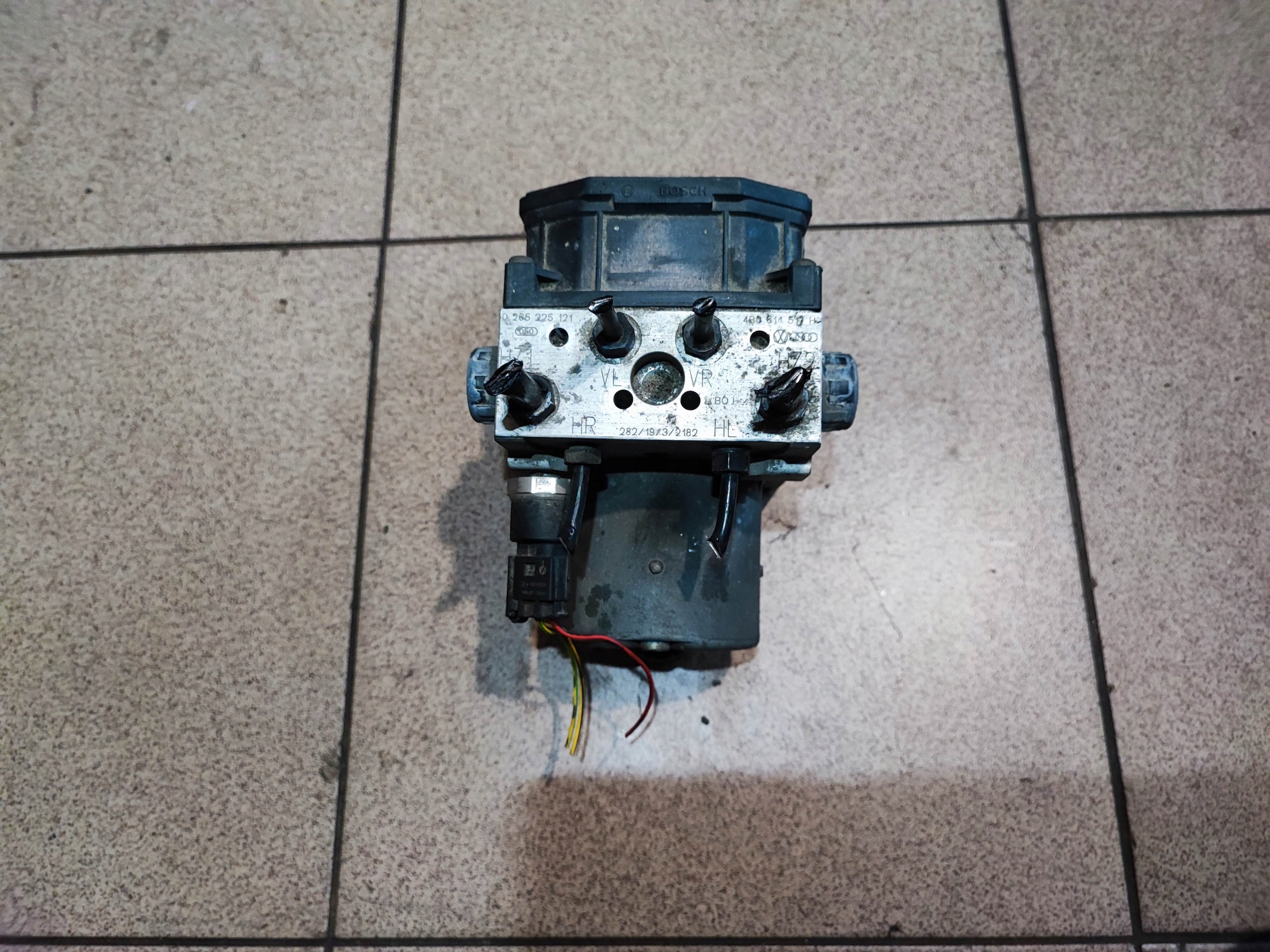 0265950054 4B0611517H - Насос ABS VW PASSAT B5 AUDI A6 C5 LIFT