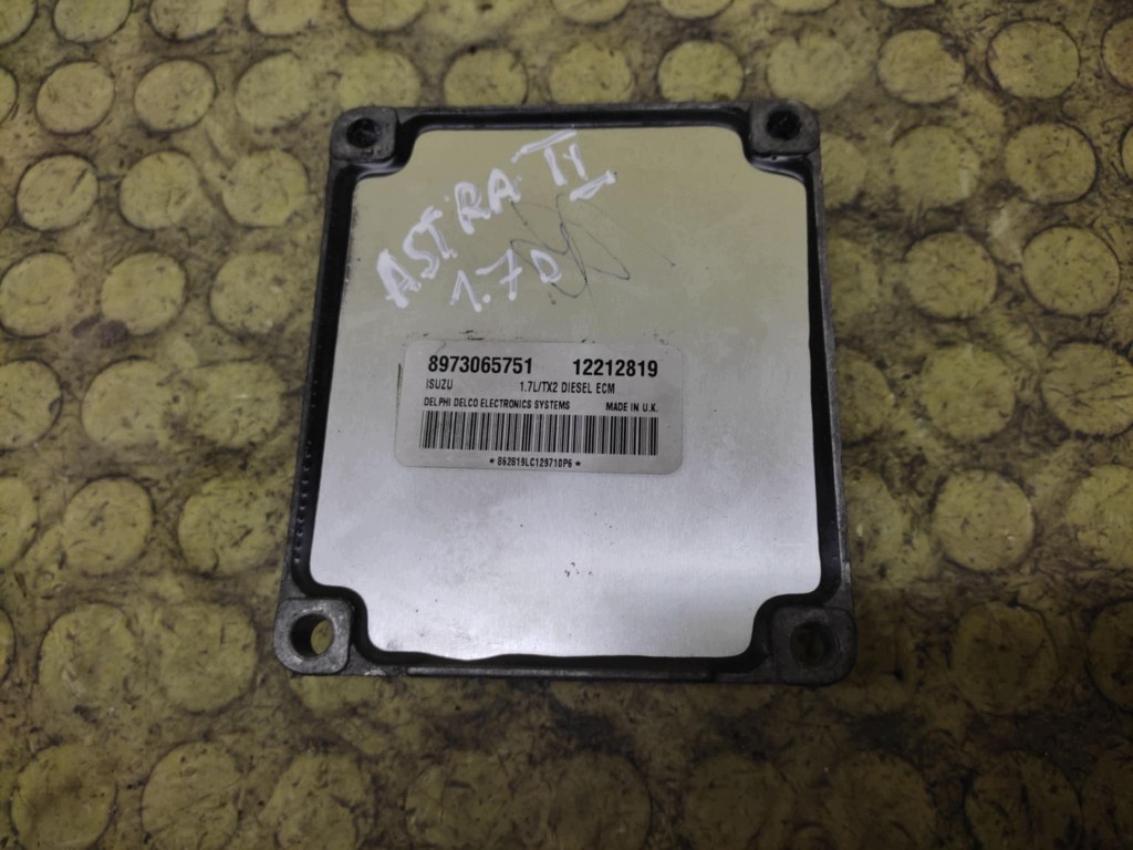 OPEL ASTRA G 1.7 D unité de commande électronique uce moteur 12212819