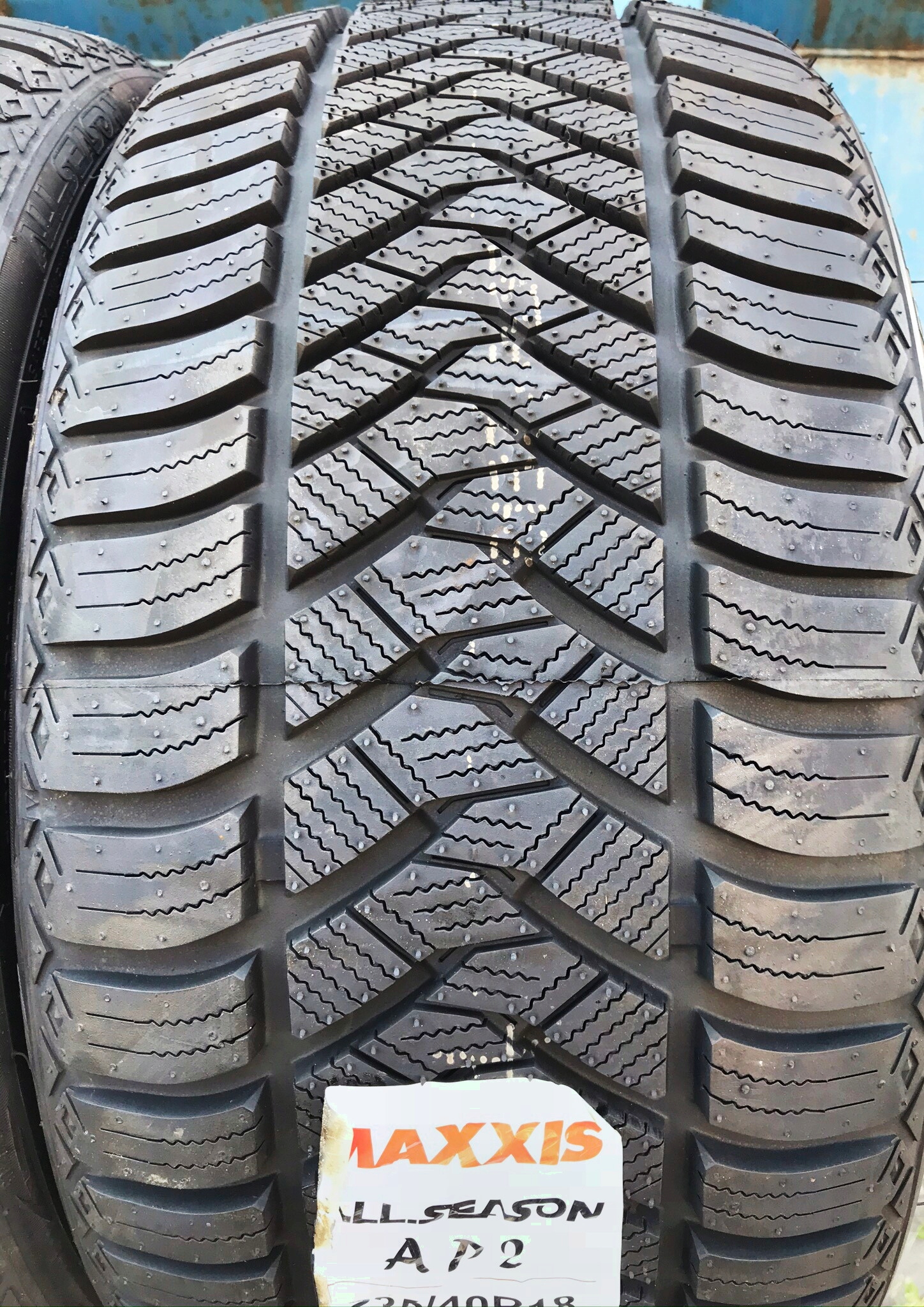 1x 235 / 40R18 MAXXIS ALLSEASON AP2 95V всесезонний