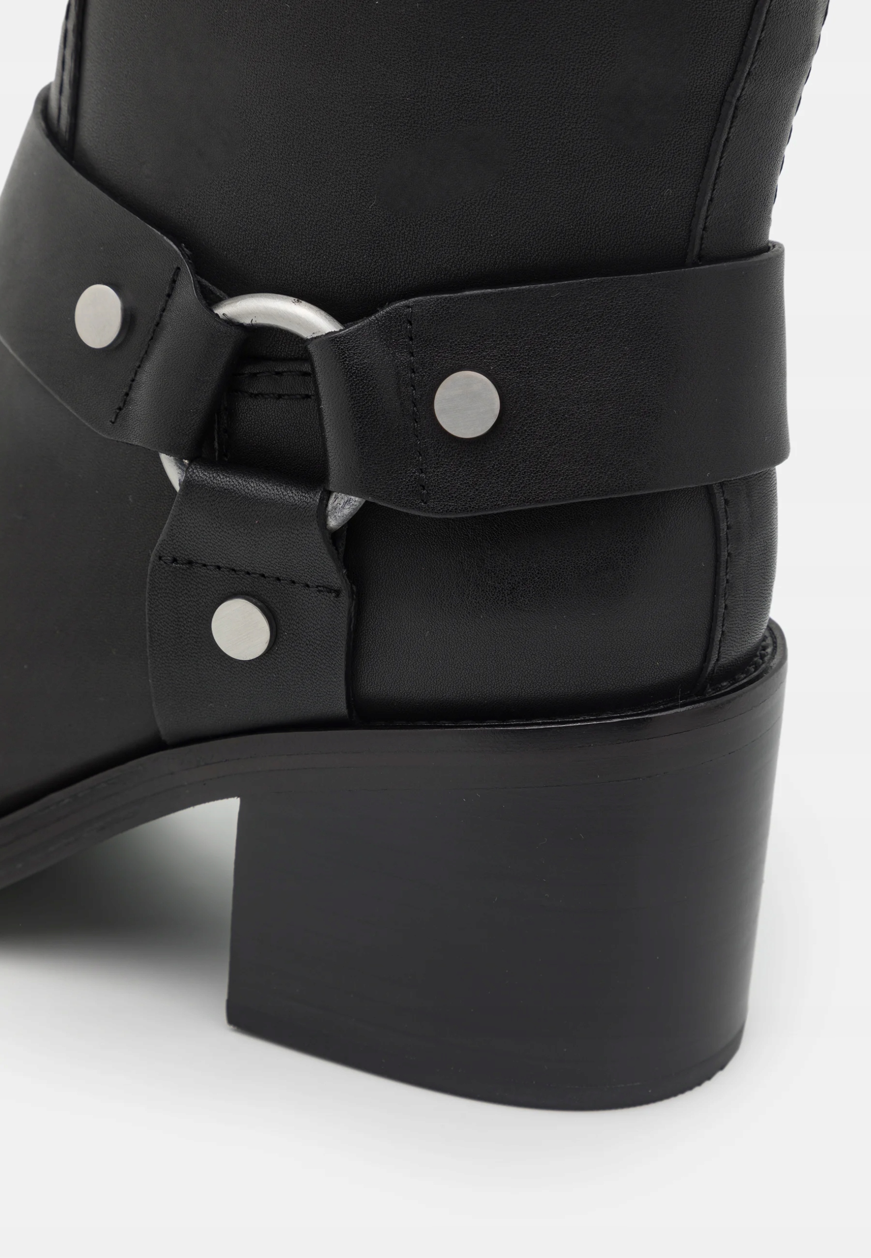 LOEFFLER RANDALL AUDREY ENGINEER - KOZAKI 38 Kod producenta 121