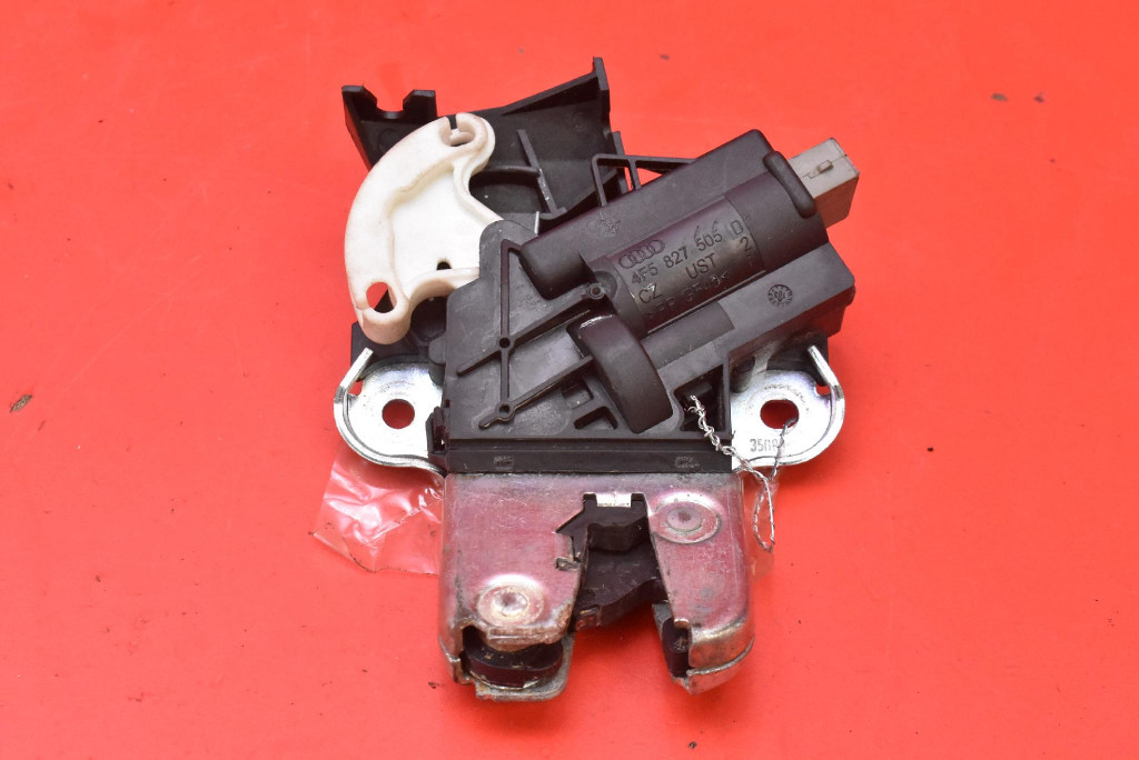 lock bonnet rear part boot 4F5827505D AUDI A8 D3 02-05