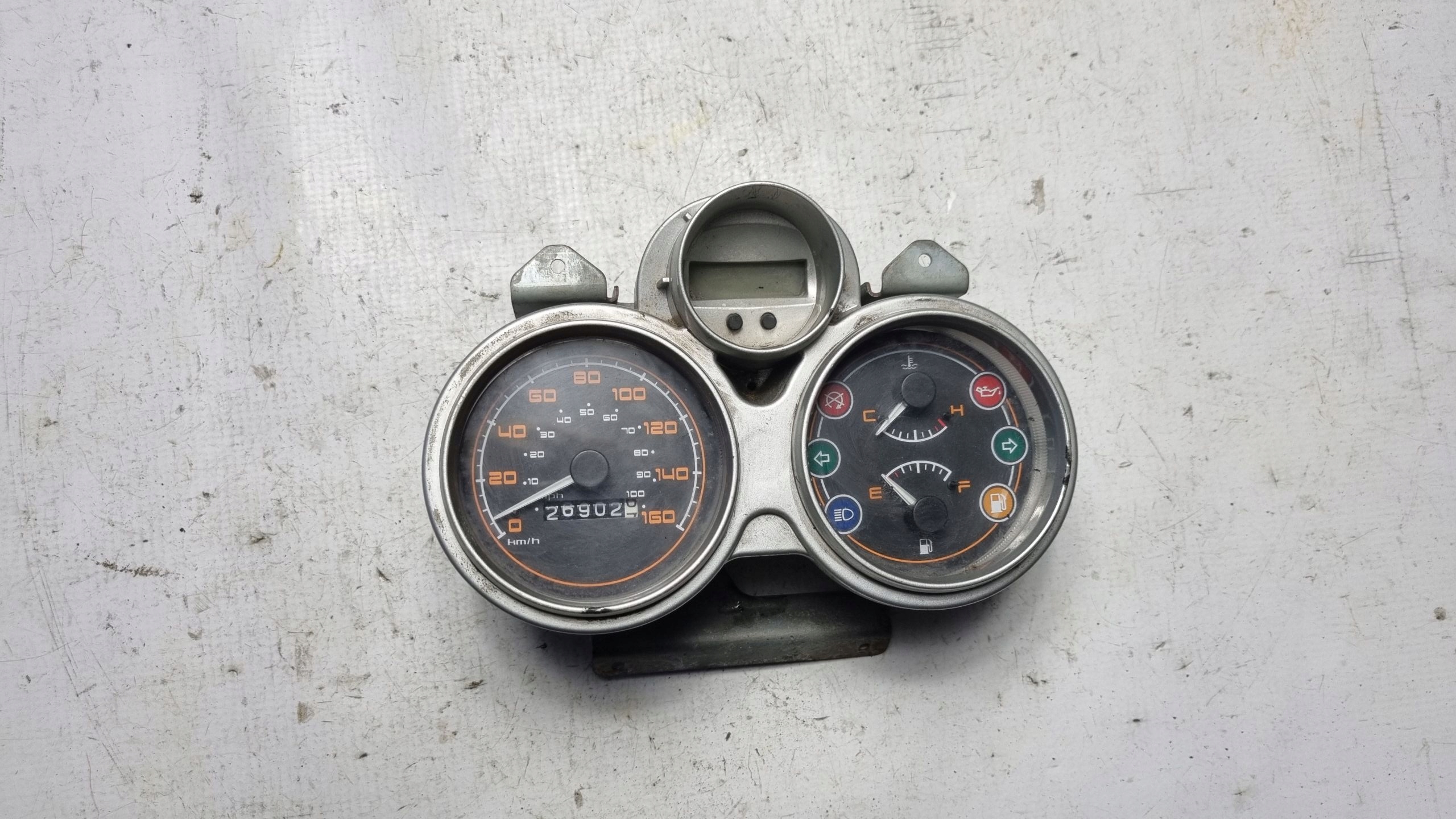 LICZNIK ZEGARY PIAGGIO CARNABY 125